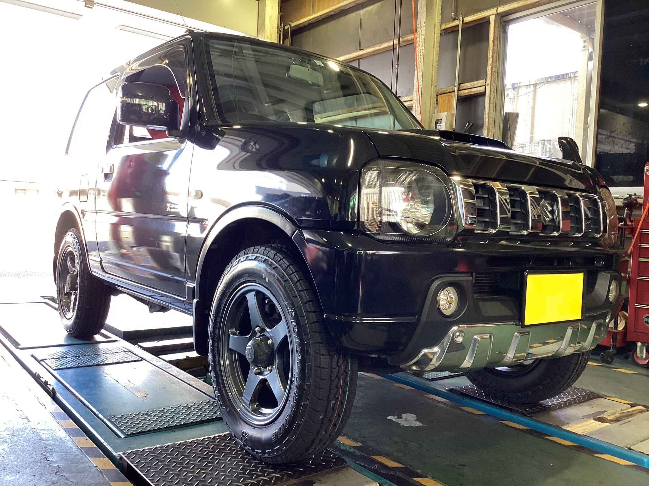 スズキ・ジムニー】タイヤ交換作業（ブリヂストン DUELER A/T001） | 店舗おススメ情報 | タイヤ館 安城