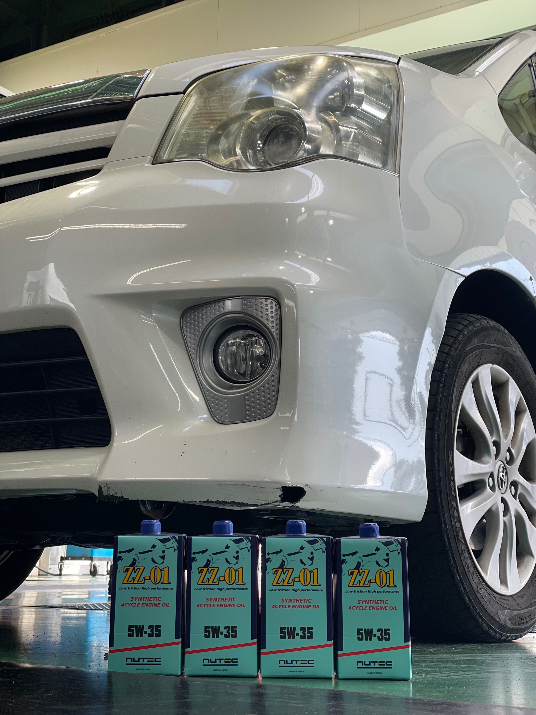 トヨタ ノア ZRR70W