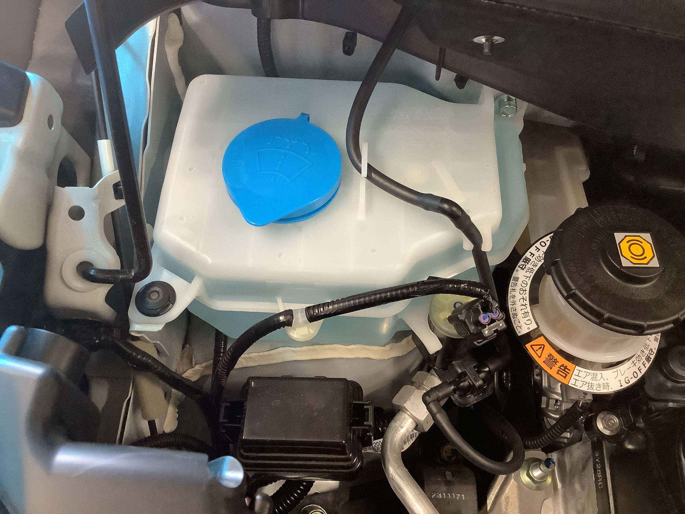 ホンダJF5型N-BOXカスタム ターボ、車高調のお取り付け
