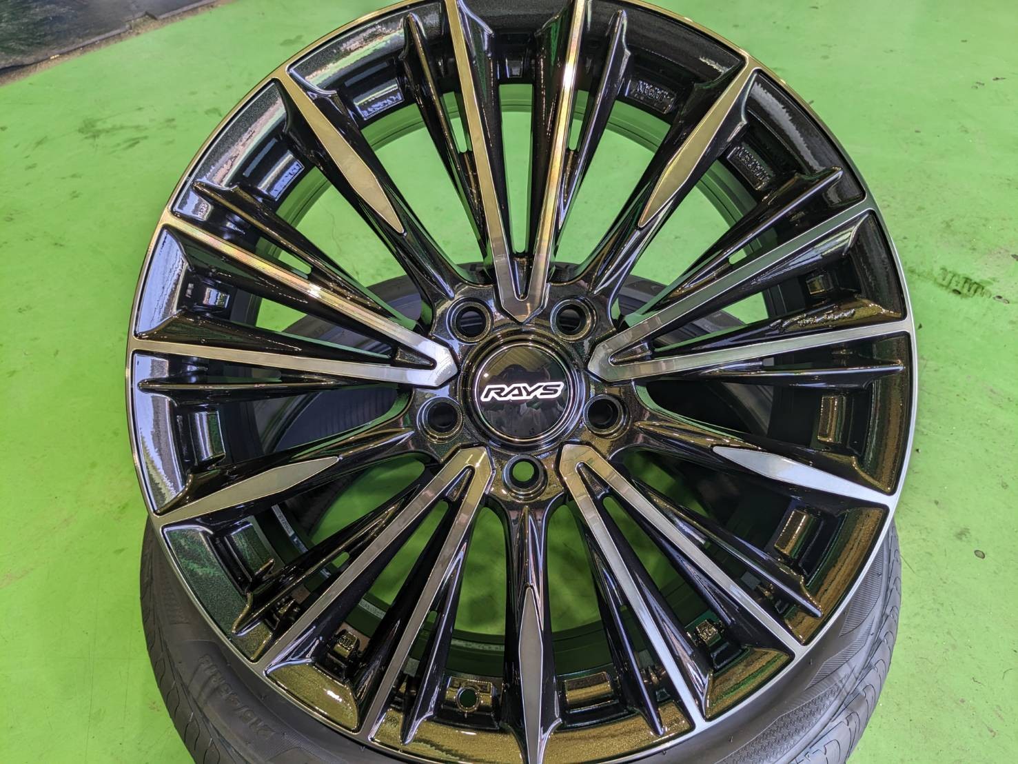 ホンダZR-V× VERSUS VOUGE LIMITED18インチ装着！ | 店舗お