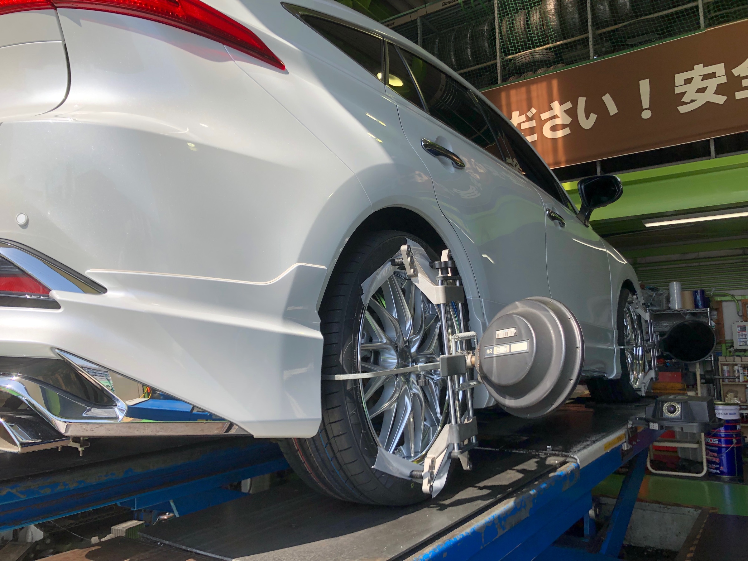 80 ハリアー 車高調取り付け&ホイール交換! | 店舗おススメ情報 80 ハリアー 車高調取り付け&ホイール交換! | 店舗おススメ情報