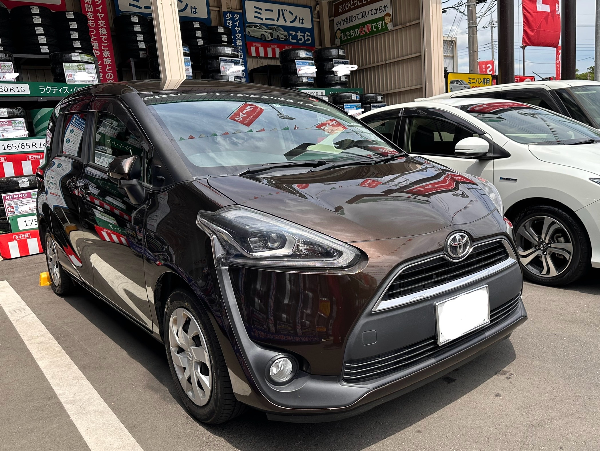 トヨタ シエンタ NHP170G】タイヤ交換です | 店舗おススメ情報