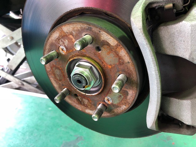 ハブの錆び取りから防錆処理 その他 サービス事例 タイヤ館 出水 タイヤからはじまる トータルカーメンテナンス タイヤ館グループ