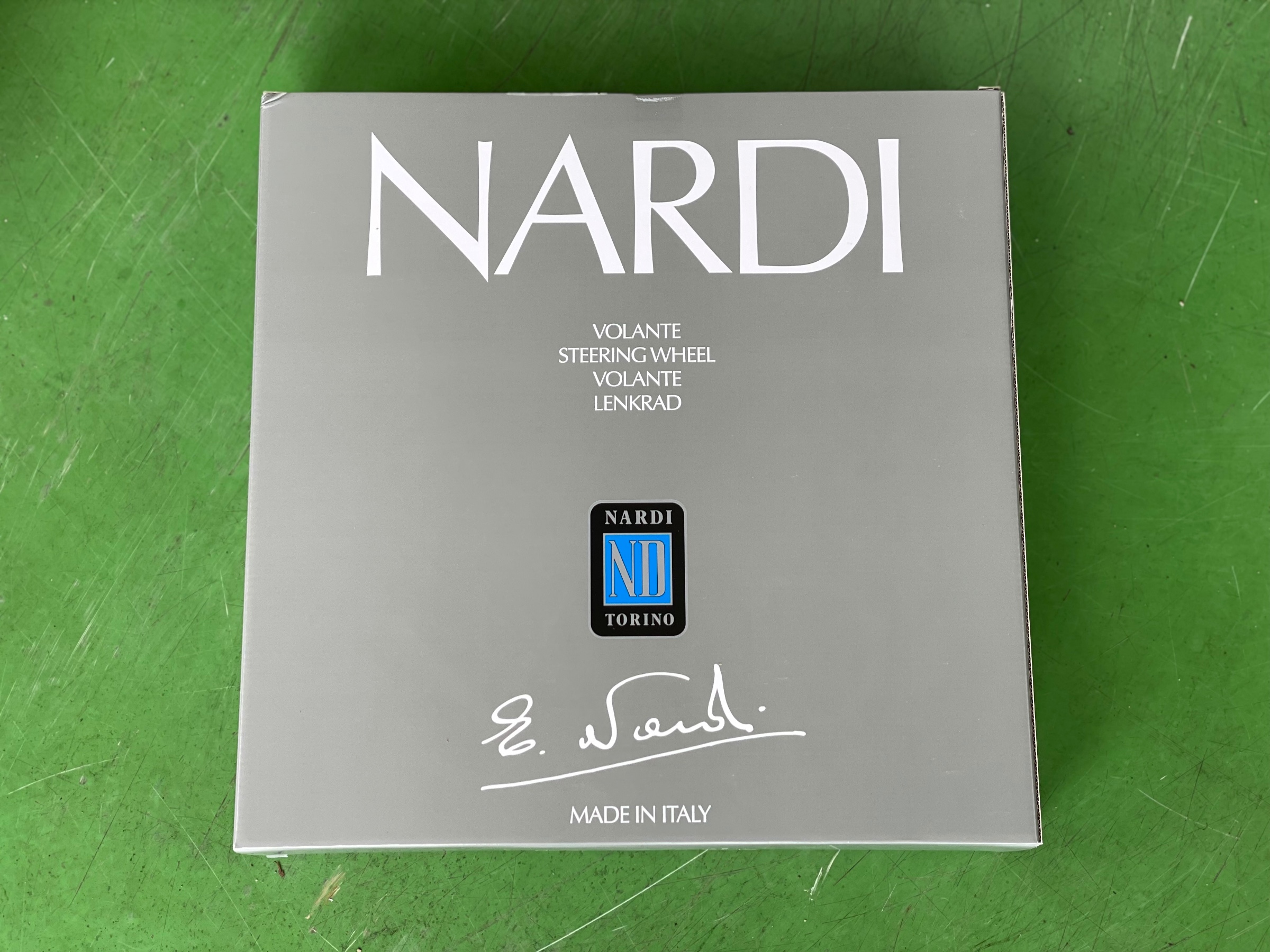 タイヤ館 NARDI SPORTS TYPE ラリー パンチングレザー ディープコーンタイプ N755