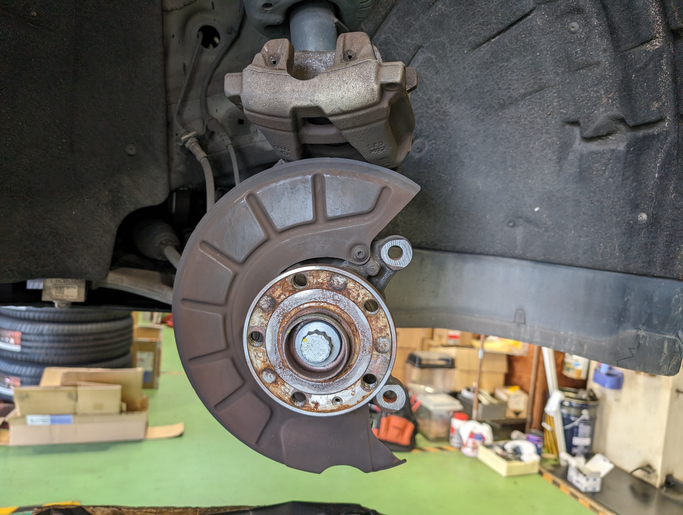 Audi Q3 ブレーキパッド＆ローター交換をしました！ 店舗おススメ情報 タイヤ館 福岡東