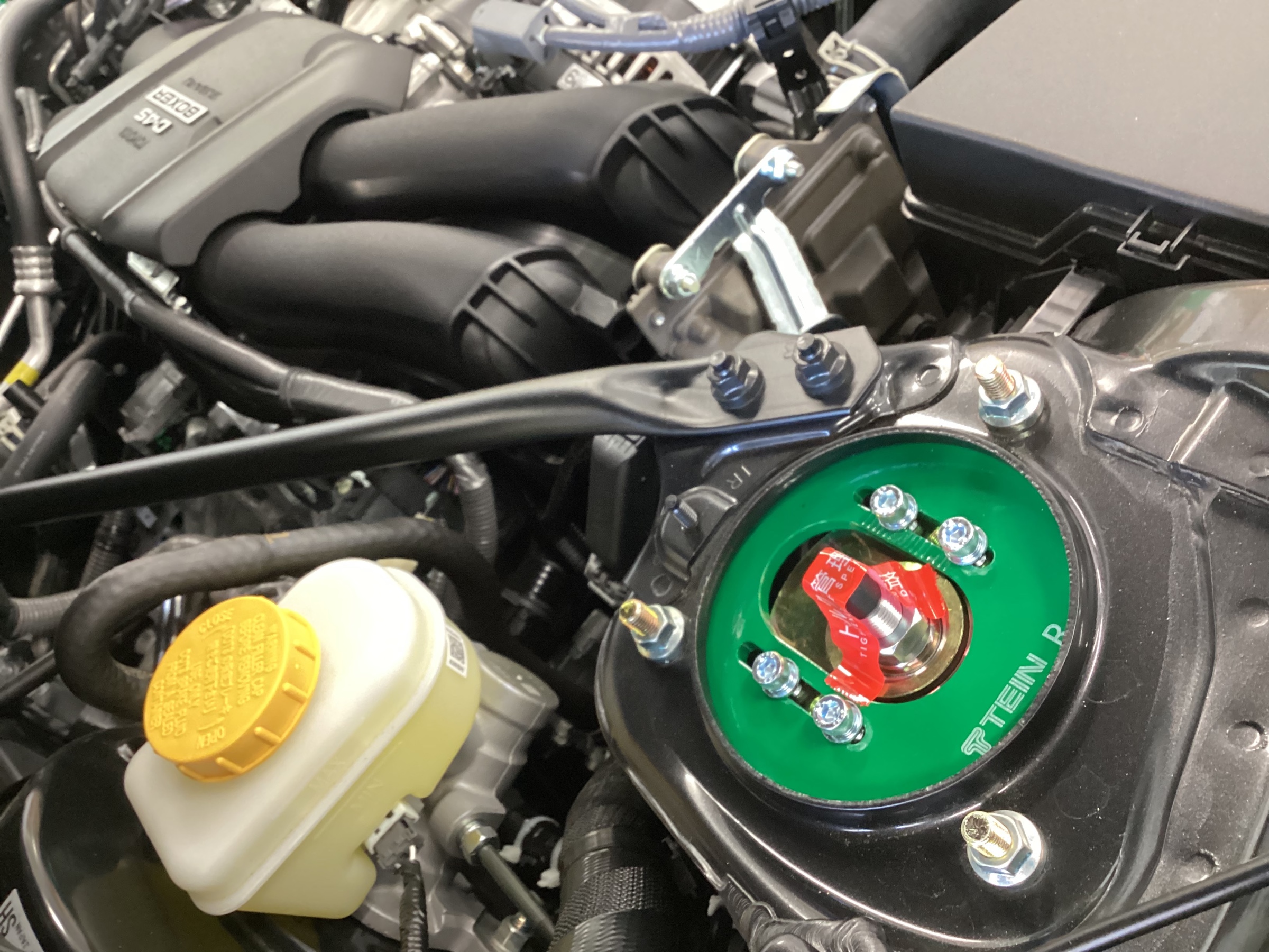 GR86(ZN8)車高調取り付け | 店舗おススメ情報 | タイヤ館 多摩