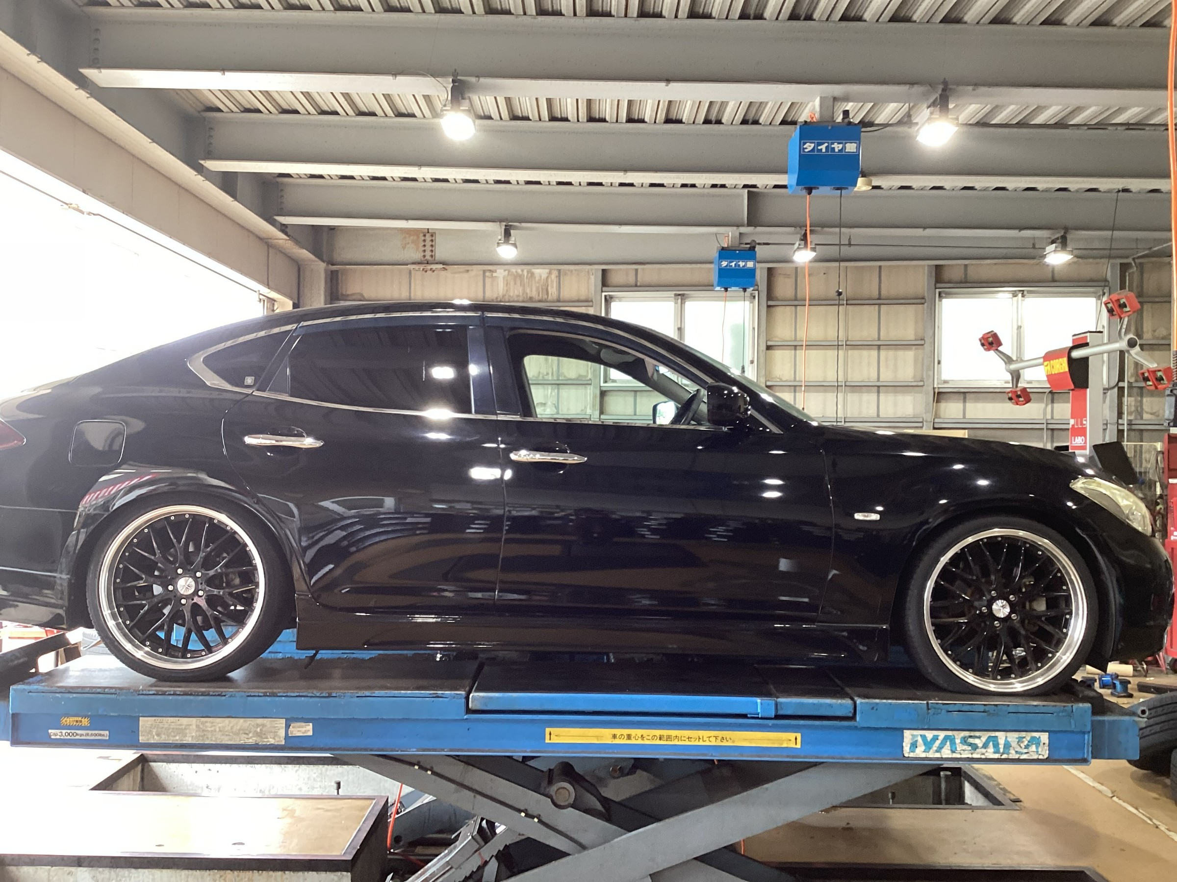 NISSAN フーガ REGNO GR-XⅢ 245/50R18 REFINO GALERNA タイヤホイール