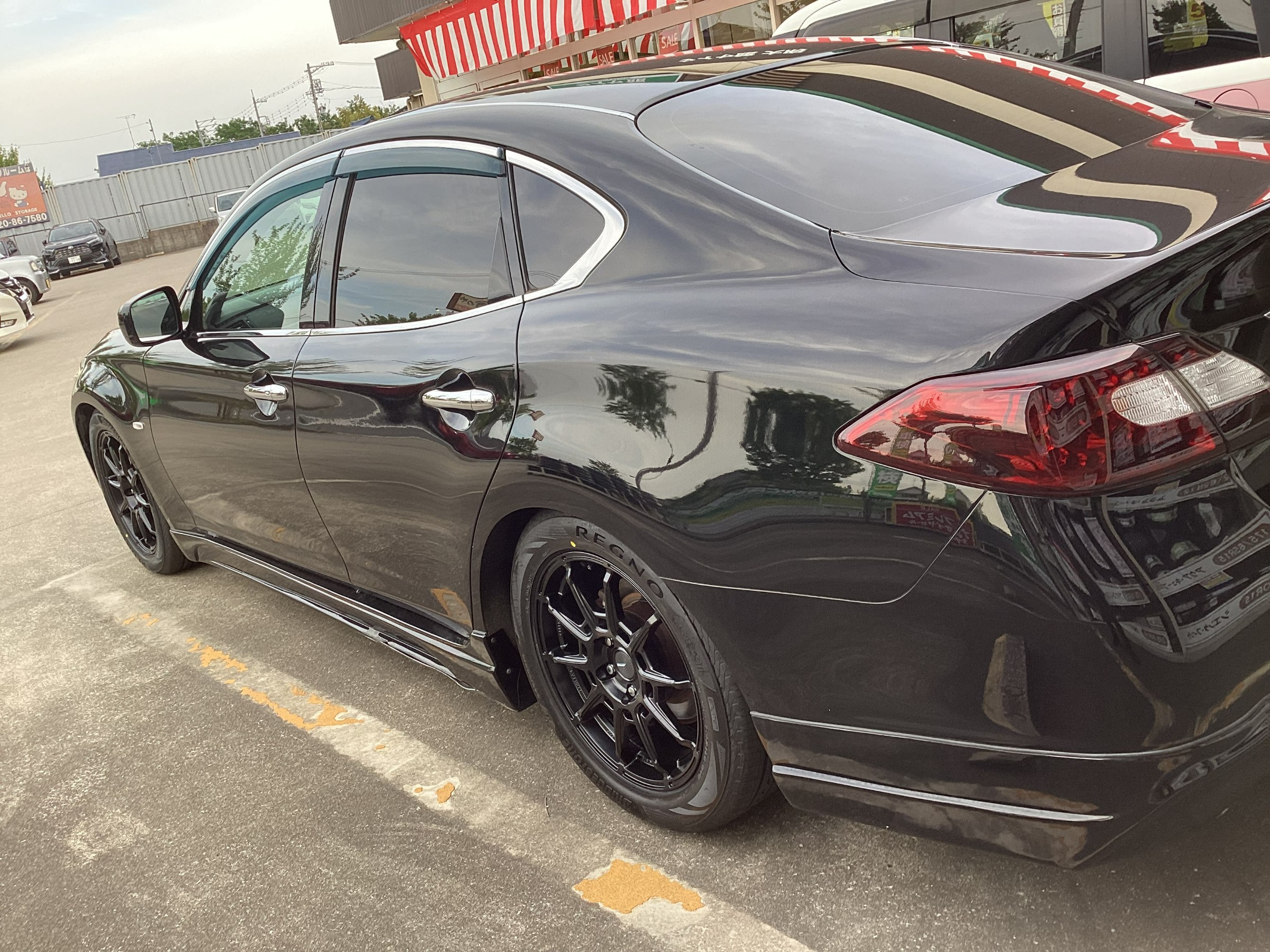 NISSAN フーガ REGNO GR-XⅢ 245/50R18 REFINO GALERNA タイヤ