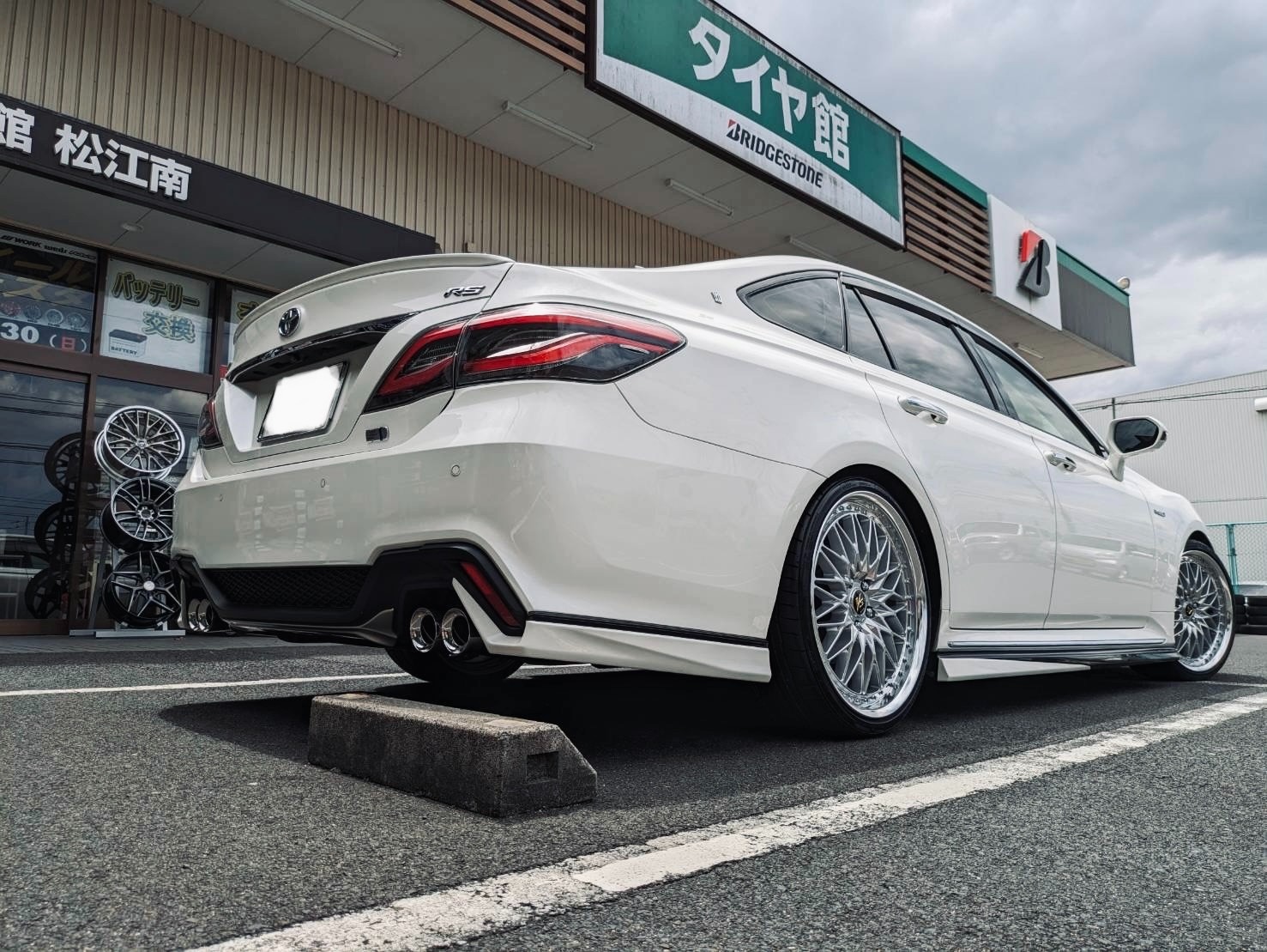 AZSH20クラウンRSにRSR車高調取り付け！ | 店舗おススメ情報