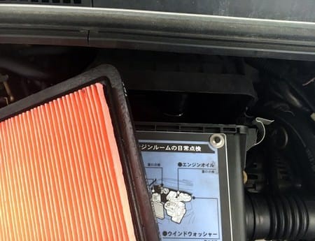 ホンダ Jb1 ライフ エアフィルター交換の実施です ホンダ ライフ メンテナンス商品 その他 無料安全点検 サービス事例 タイヤ館 土浦北インター 茨城県のタイヤ カー用品ショップ タイヤからはじまる トータルカーメンテナンス タイヤ館グループ