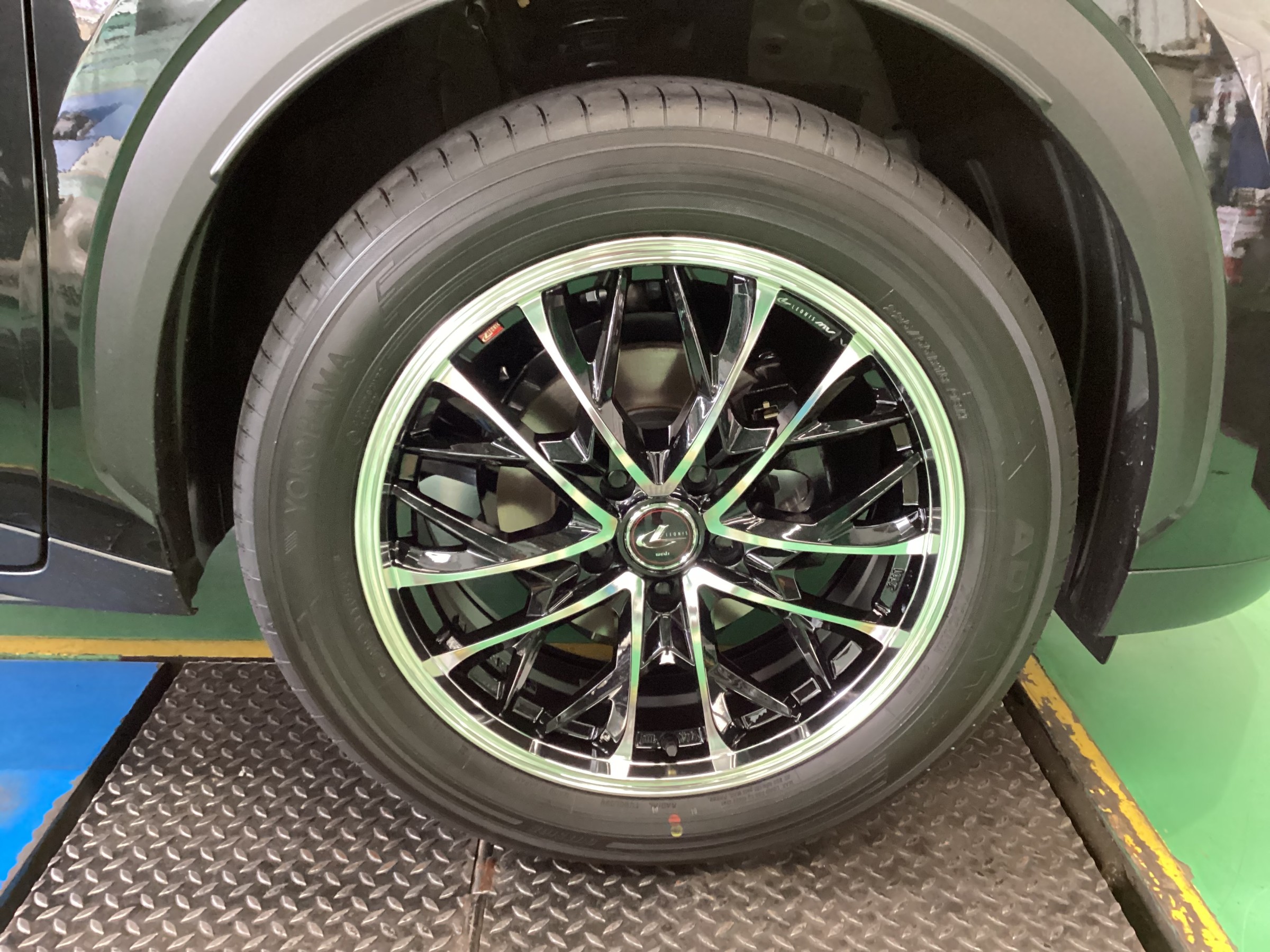 LEXUS LBXに LEONIS MV 取付! | 店舗おススメ情報 | タイヤ館 LEXUS LBXに LEONIS MV 取付! | 店舗おススメ情報 | タイヤ館