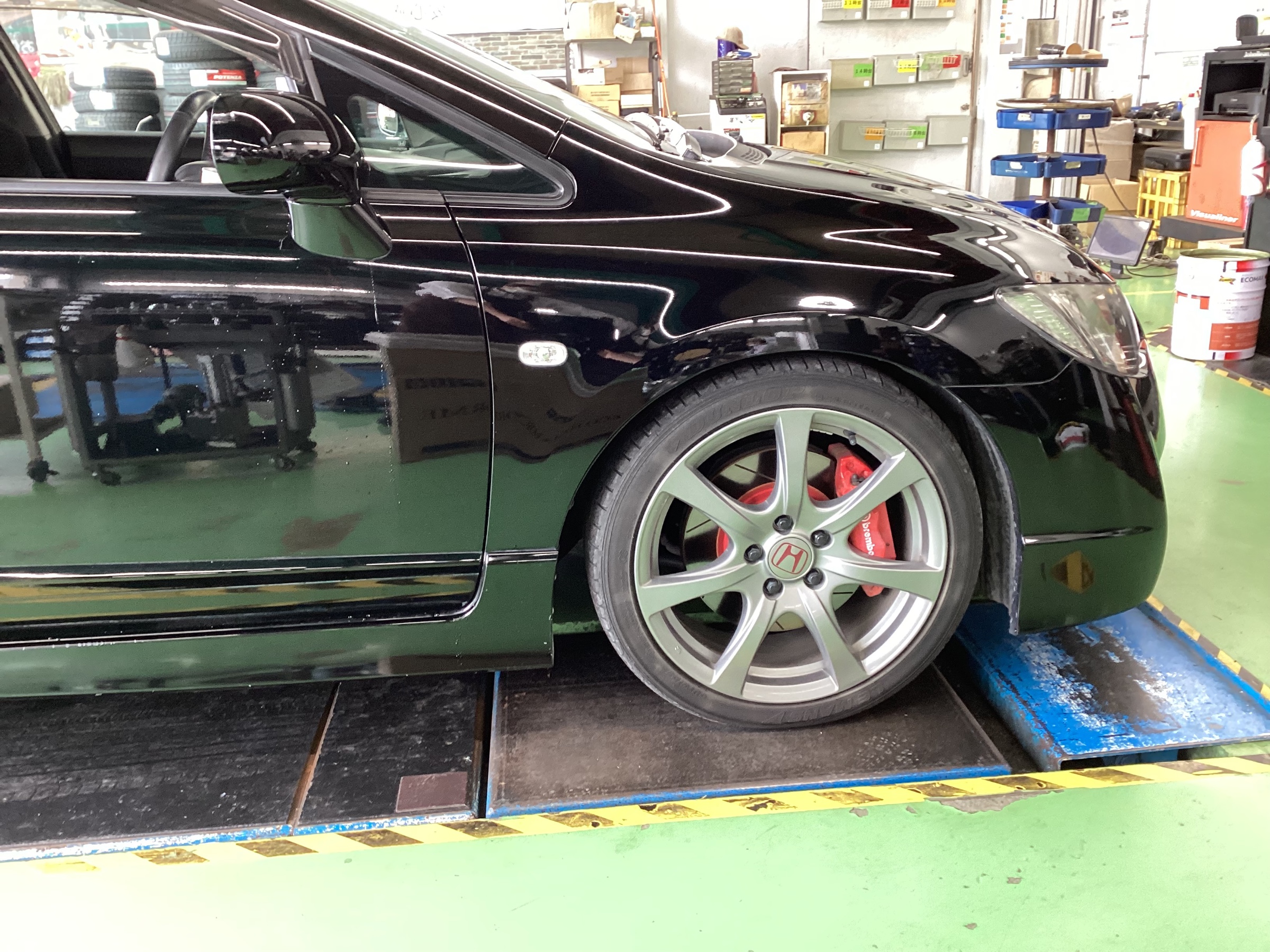 ホンダ／シビックTYPE R FD2】のホイール交換 | 店舗おススメ情報 