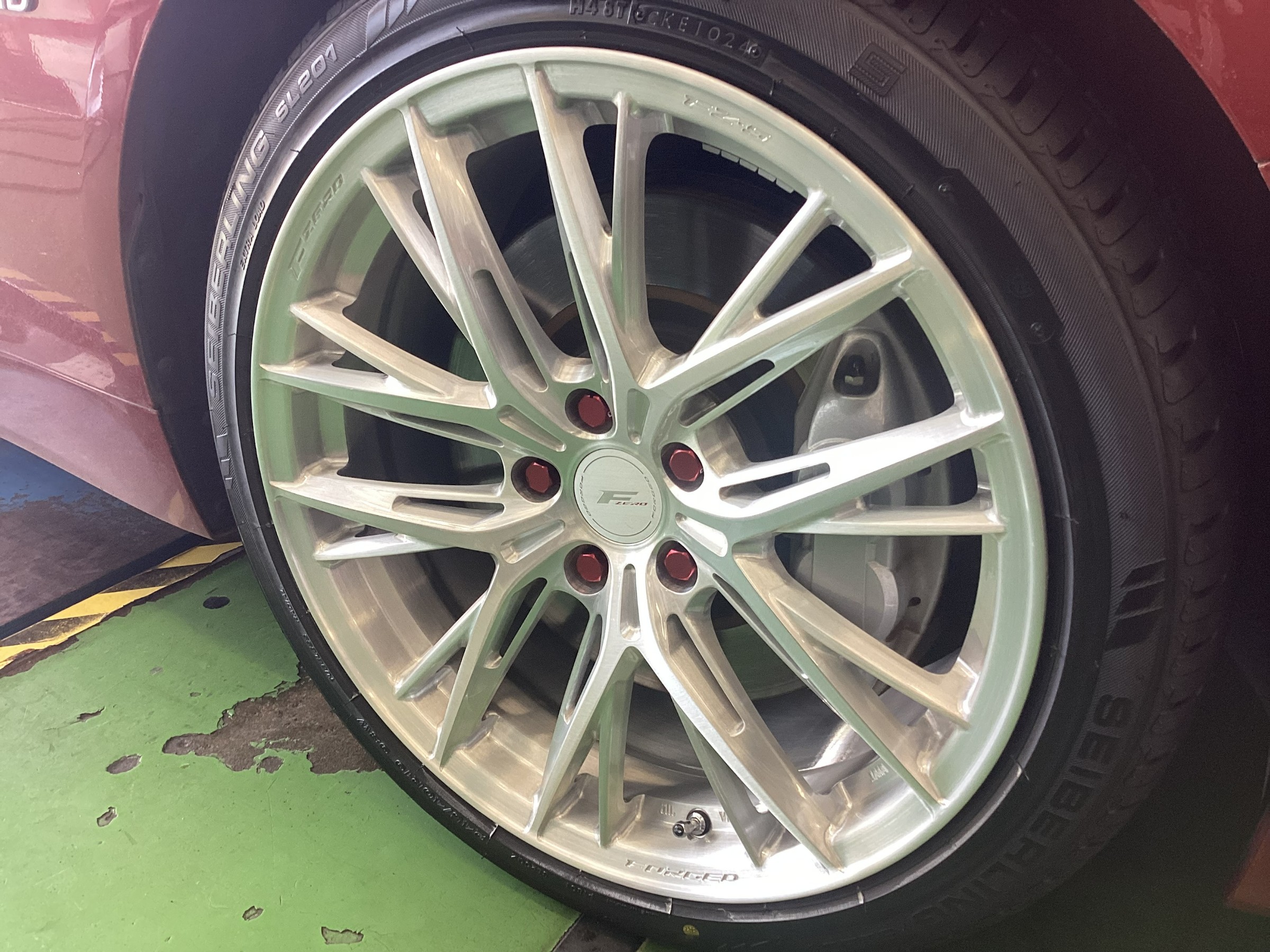 ☆スカイライン☆タイヤホイールセット☆ホイールはウェッズ F