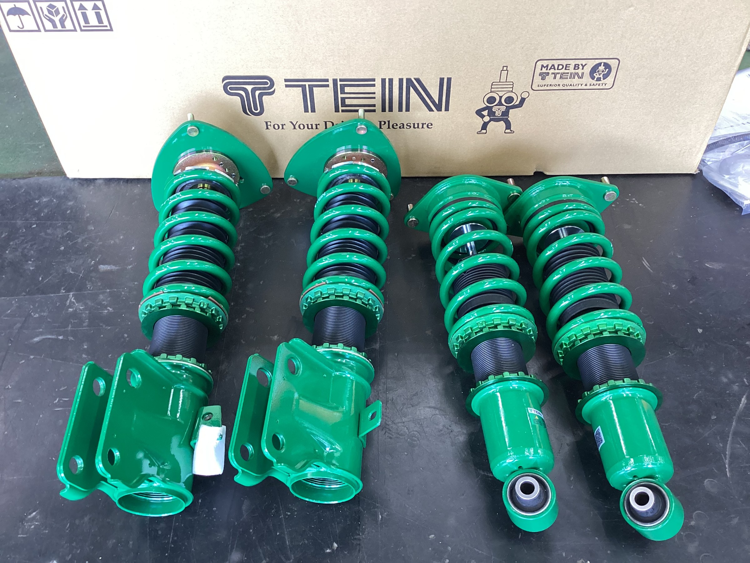 tein flex a / wrx (va) レヴォーグ (vm) TEIN 【2~4日以内発送】TEIN テイン 車高調 FLEX Z VSSA8-C1SS1