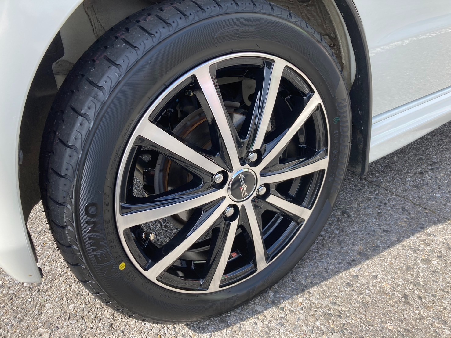 エブリィワゴン新車外しタイヤホイール 真っ黒