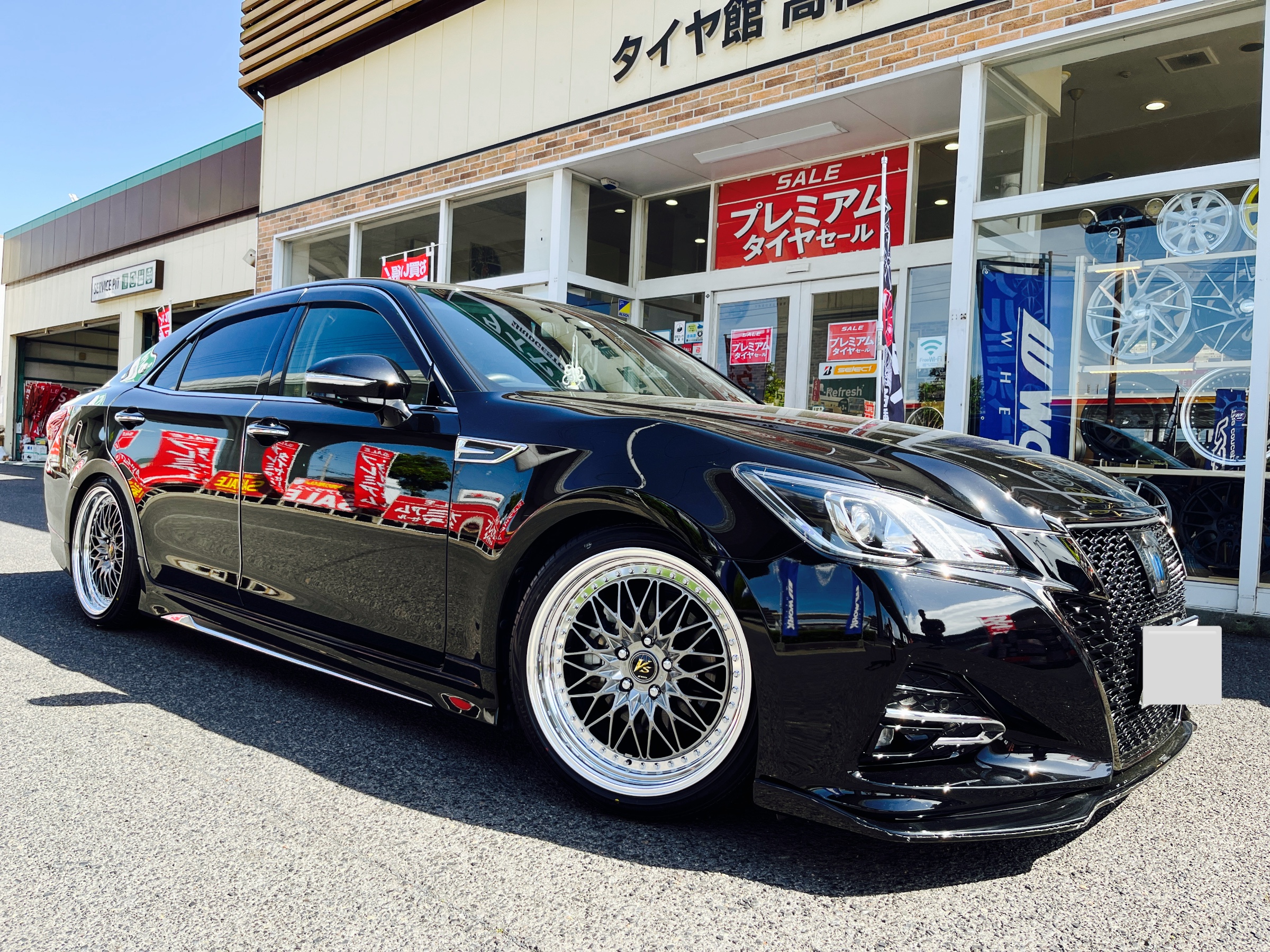 クラウンアスリートにつけていた夏タイヤとホイルです。 クラウンアスリート 210系（自動車 夏タイヤホイールセット）｜タイヤ