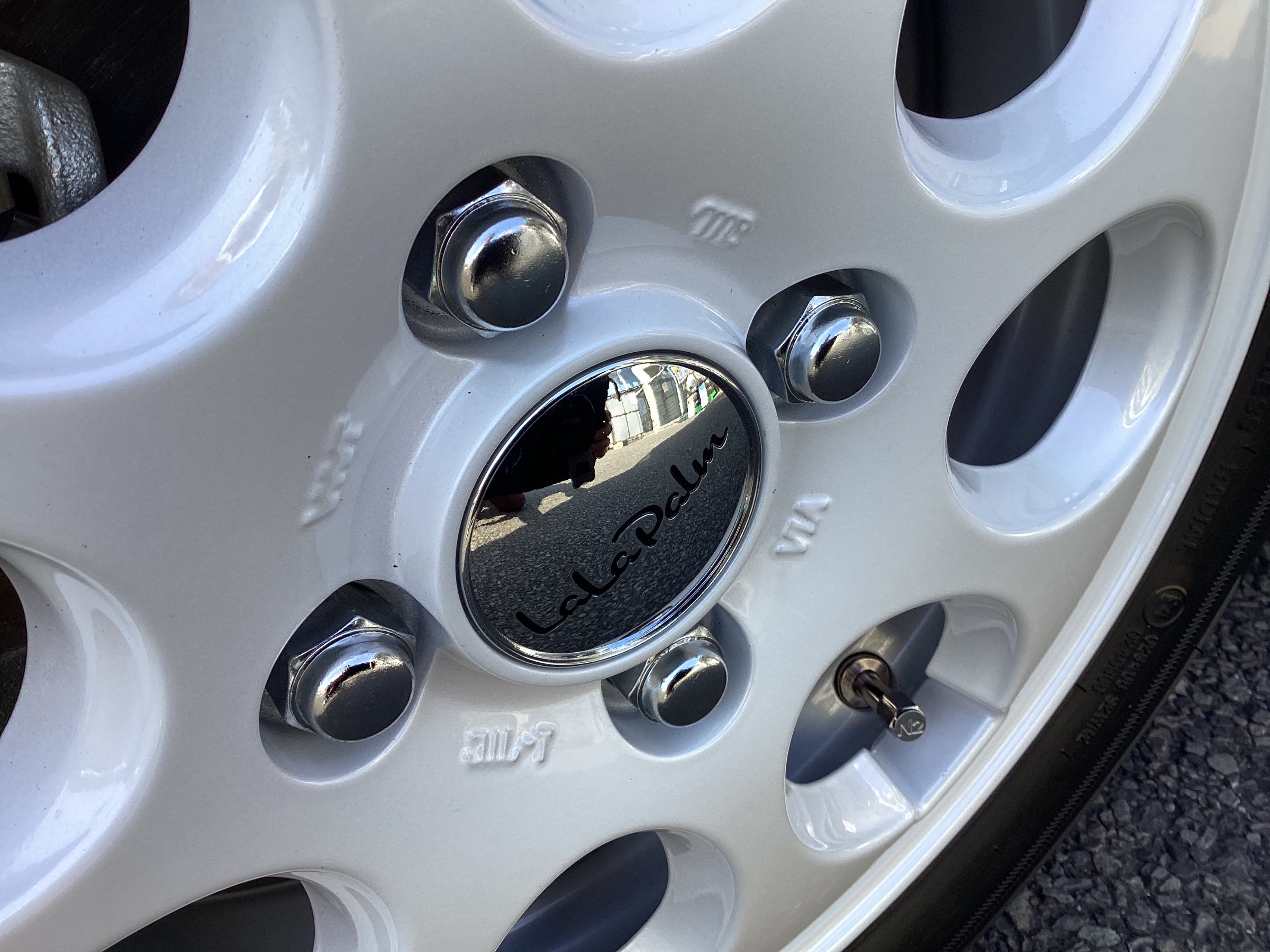 ダイハツ ムーヴキャンバス【LA850S LA860S】 アルミホイール