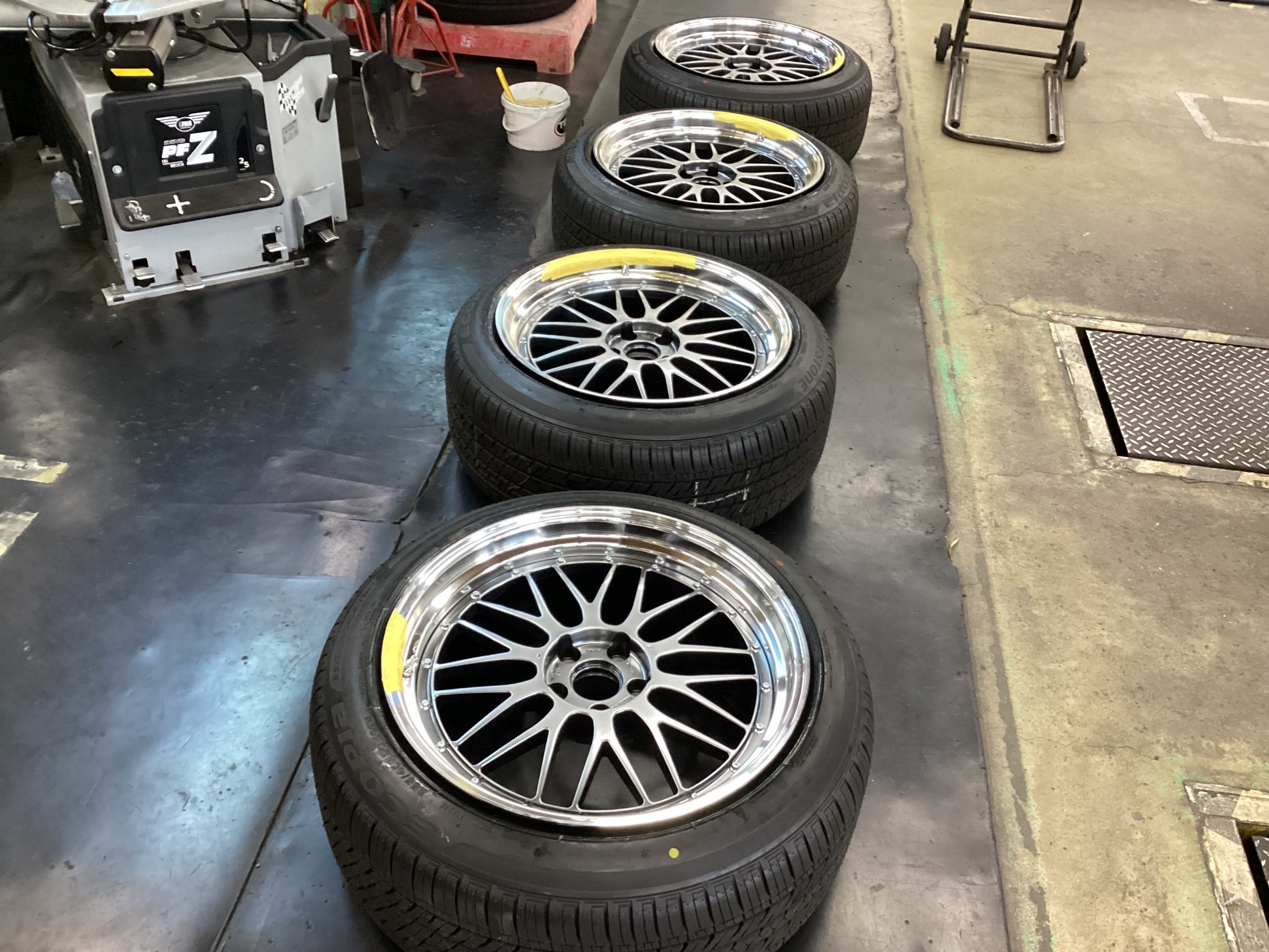 三菱　アウトランダー　BBS　LM　２０インチ取付 タイヤ館三原