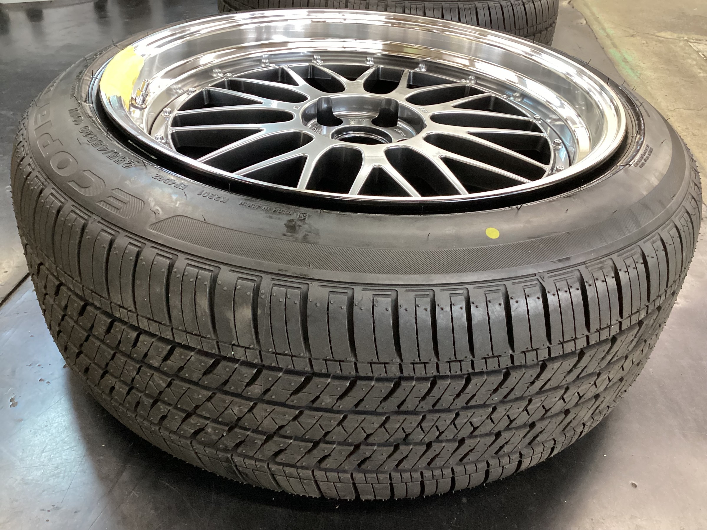 三菱　アウトランダー　BBS　LM　２０インチ取付 タイヤ館三原