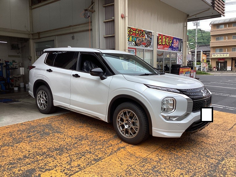 三菱　アウトランダー　BBS　LM　２０インチ取付 タイヤ館三原