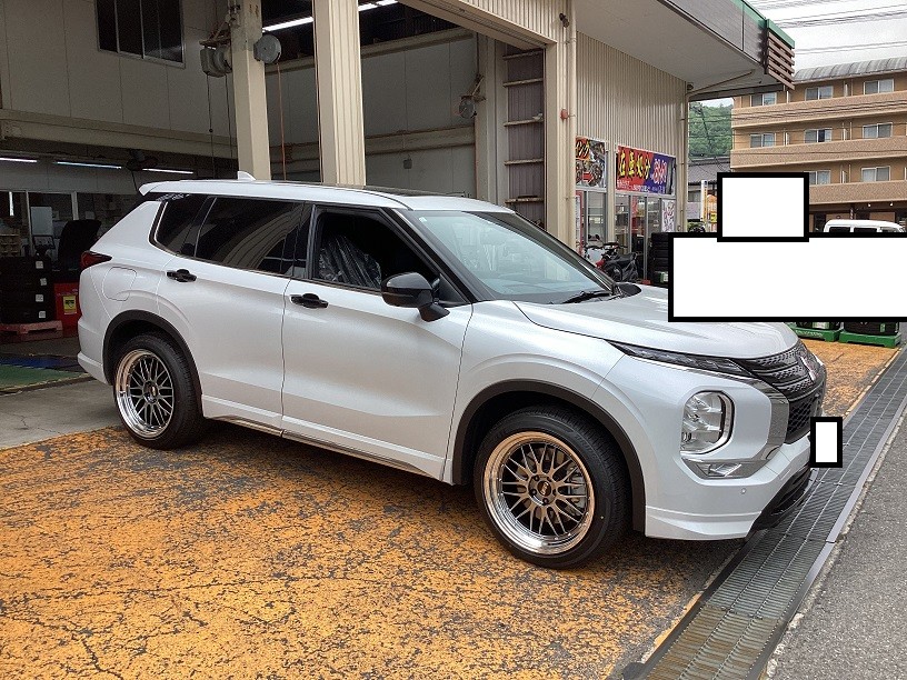 三菱　アウトランダー　BBS　LM　２０インチ取付 タイヤ館三原
