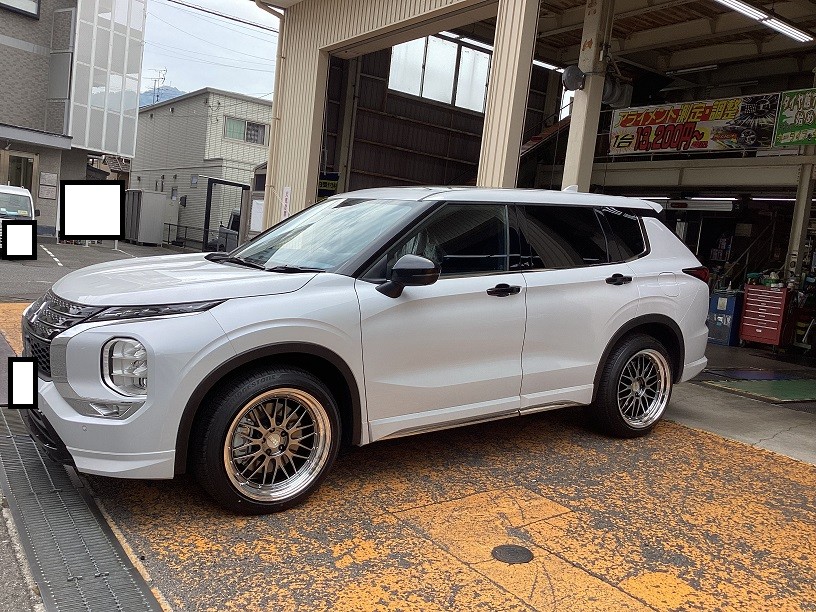 三菱　アウトランダー　BBS　LM　２０インチ取付 タイヤ館三原