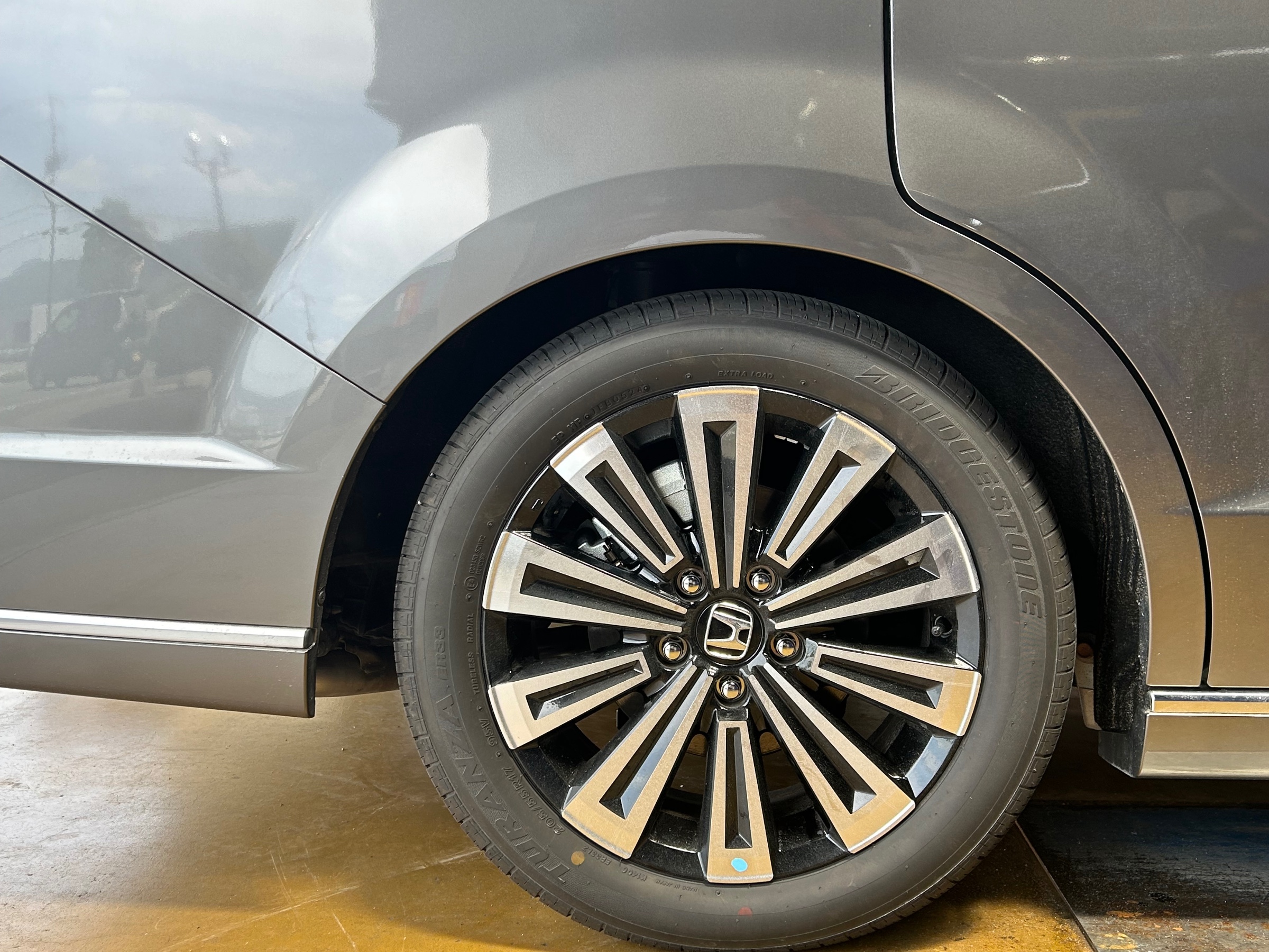 ステップワゴン RP8 RS-R Ti2000 ダウンサス お取付け！！！ | 店舗お