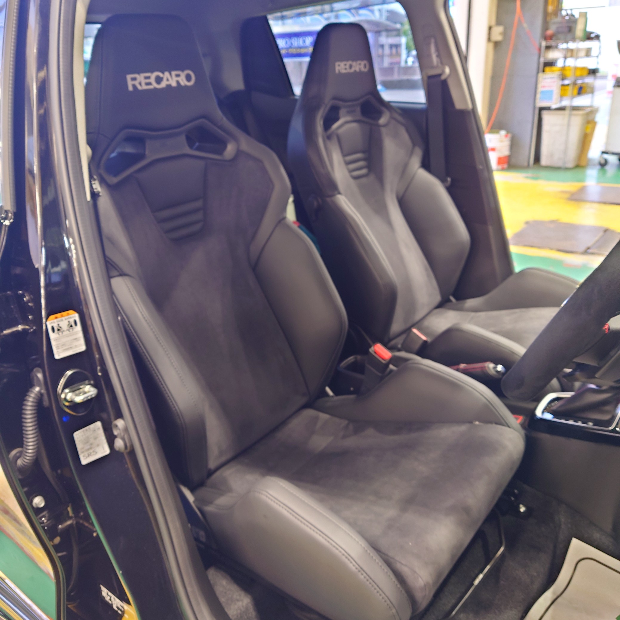 スズキ スイフトスポーツ ZC33 レカロシート取付作業