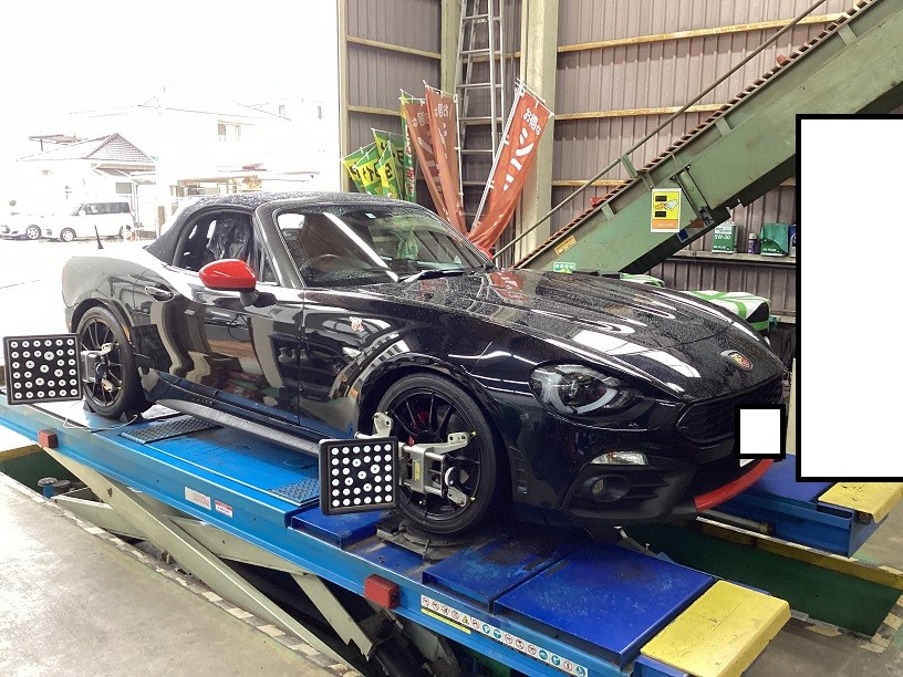 アバルト124スパイダー　アライメント調整