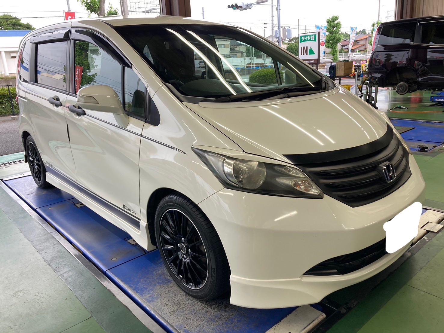 ホンダ・フリード・GB3】 ダウンサス取り付け | 店舗おススメ