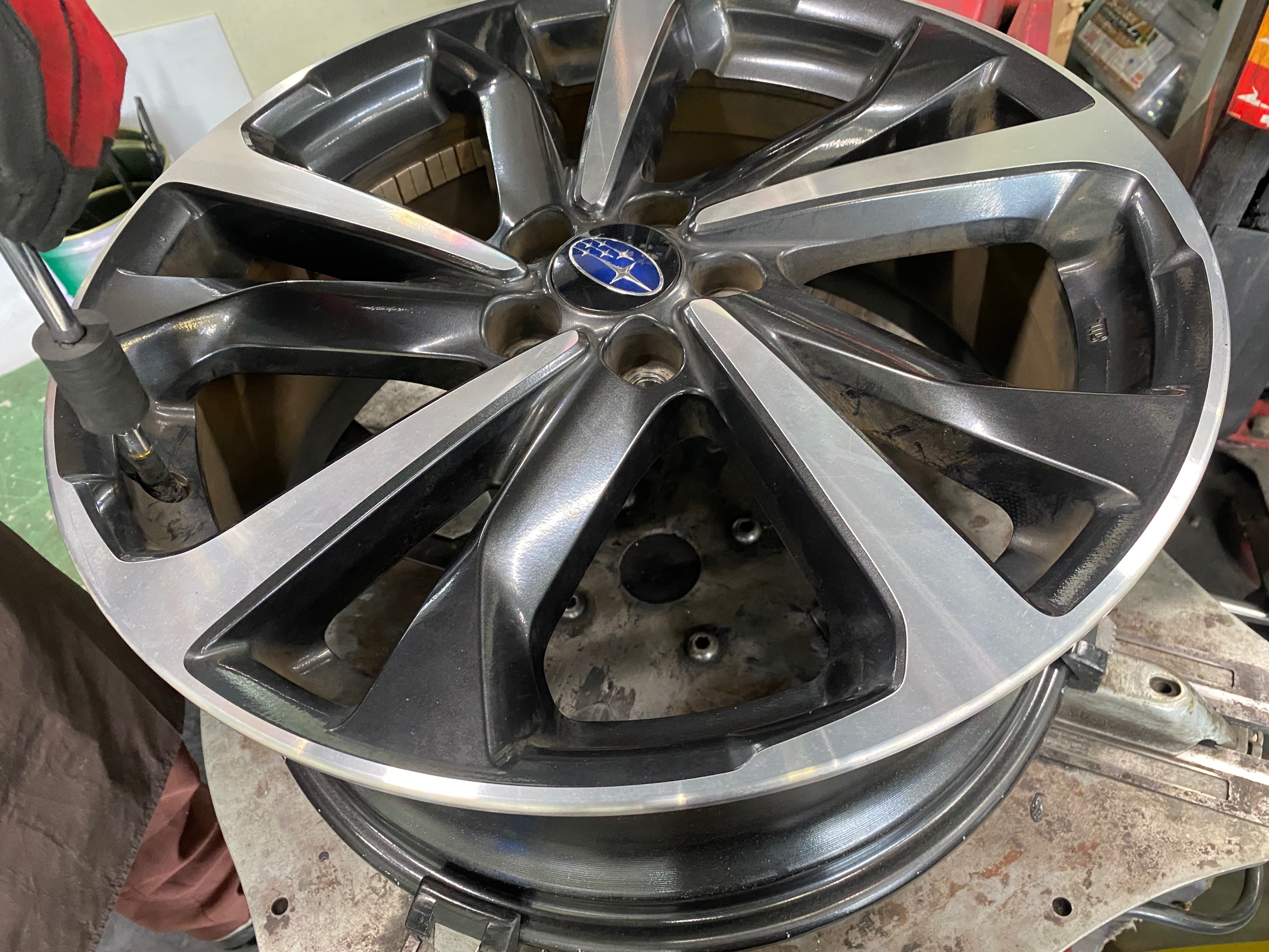 ブリヂストン　タイヤ館下松　タイヤ交換　アルミホイール　オイル交換　バッテリー交換　ワイパー交換　エアコンフィルター交換　アライメント調整　国産車　輸入車　下松市　周南市　徳山　柳井　熊毛　光　玖珂　周東　履き替え　付け替え　脱着