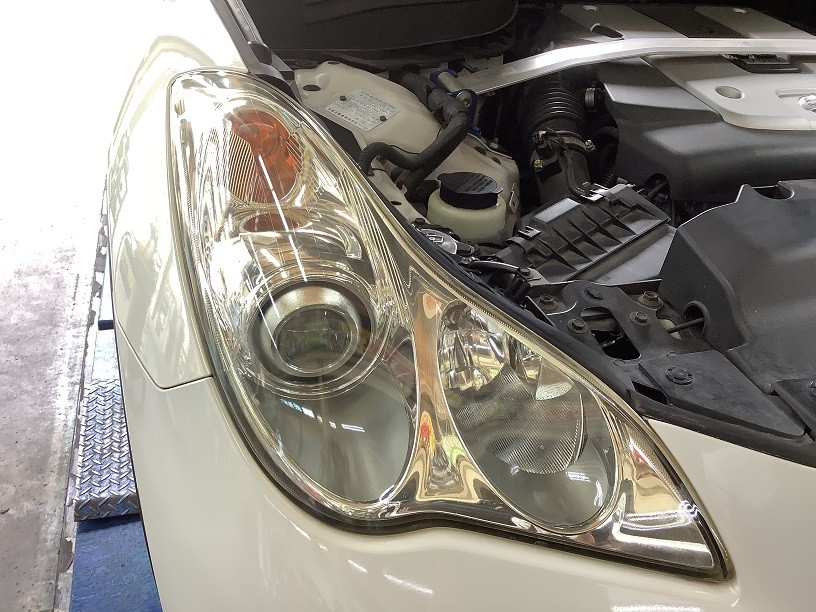 日産　スカイライン　ヘッドライト磨きコーティング