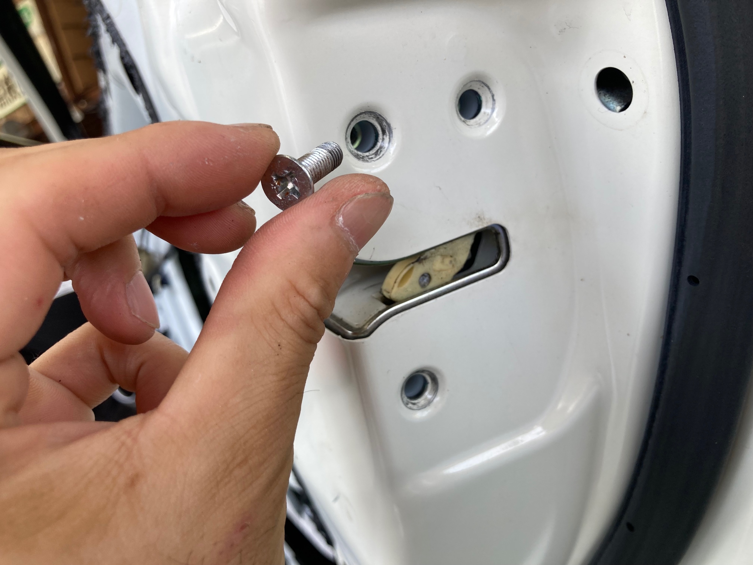 ホンダ・CR-Z】ドアが開かない！を解決。ドアノブ交換しました