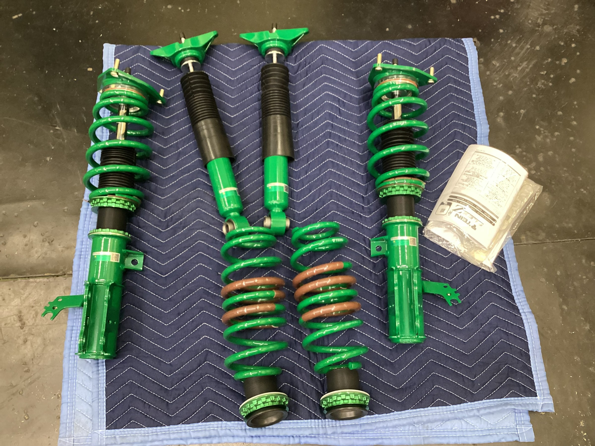 TOYOTA 80ハリアー 車高調（TEIN）取付 | 店舗おススメ情報 | タイヤ