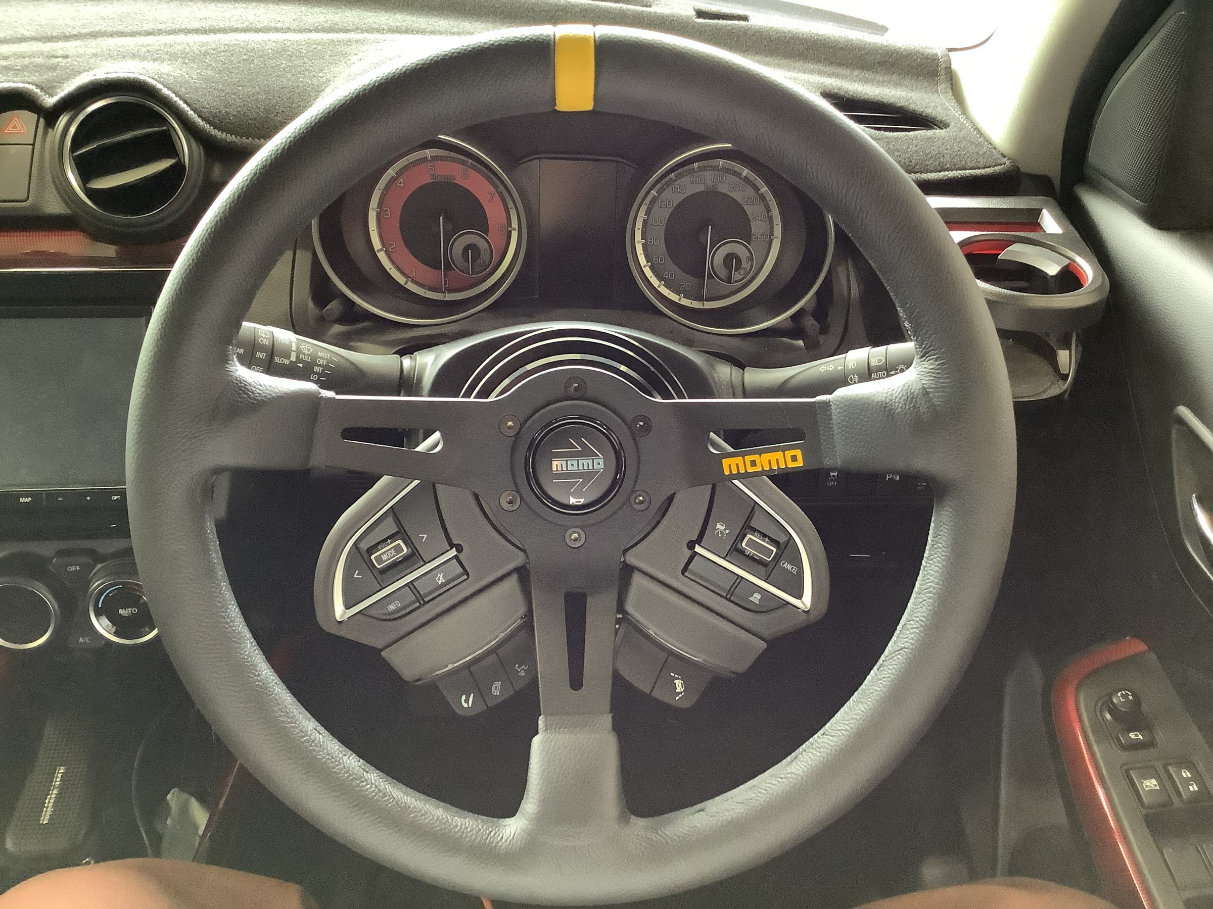 スズキ・スイフトスポーツ ZC33S】ステアリング交換作業のご紹介です