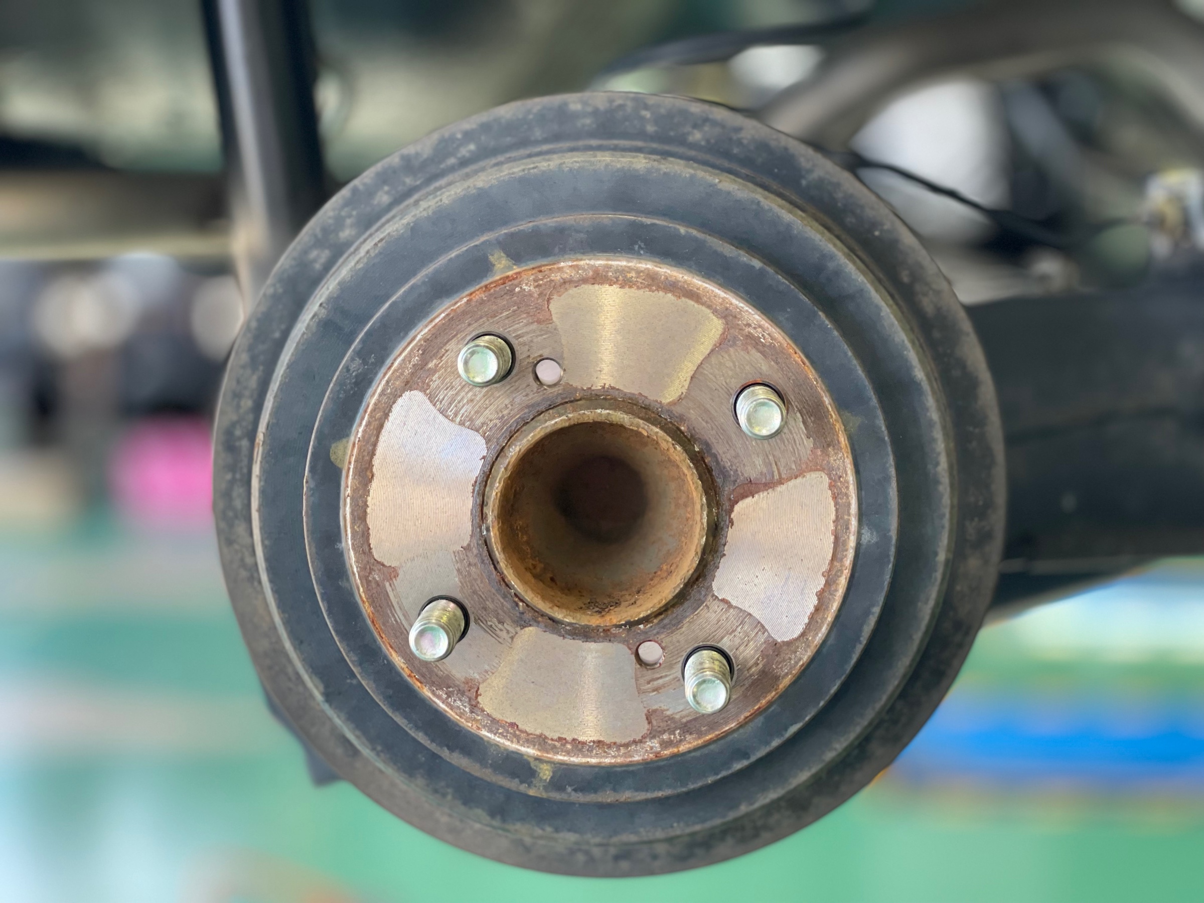 タイヤ館加古川　ホンダ N-BOX カスタム JF3　防錆コーティング リア施工前