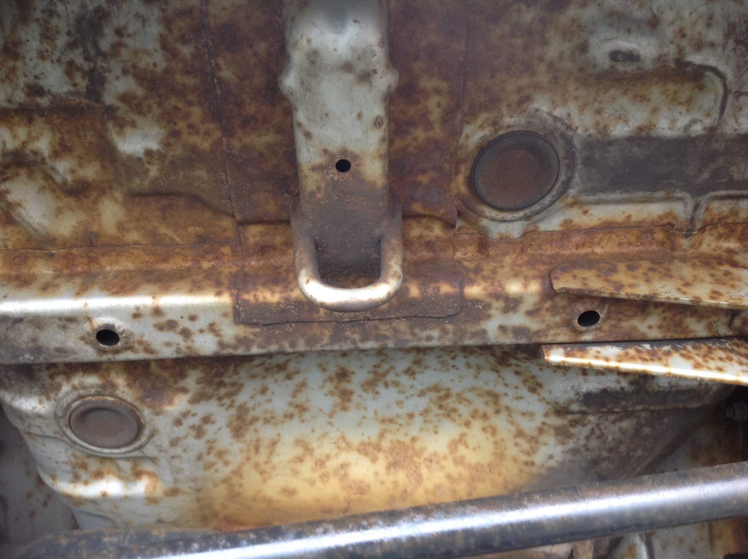 塩化カルシウムがお車の下回りに悪さをします スタッフ日記 タイヤ館 網走駒場 タイヤからはじまる トータルカーメンテナンス タイヤ館グループ