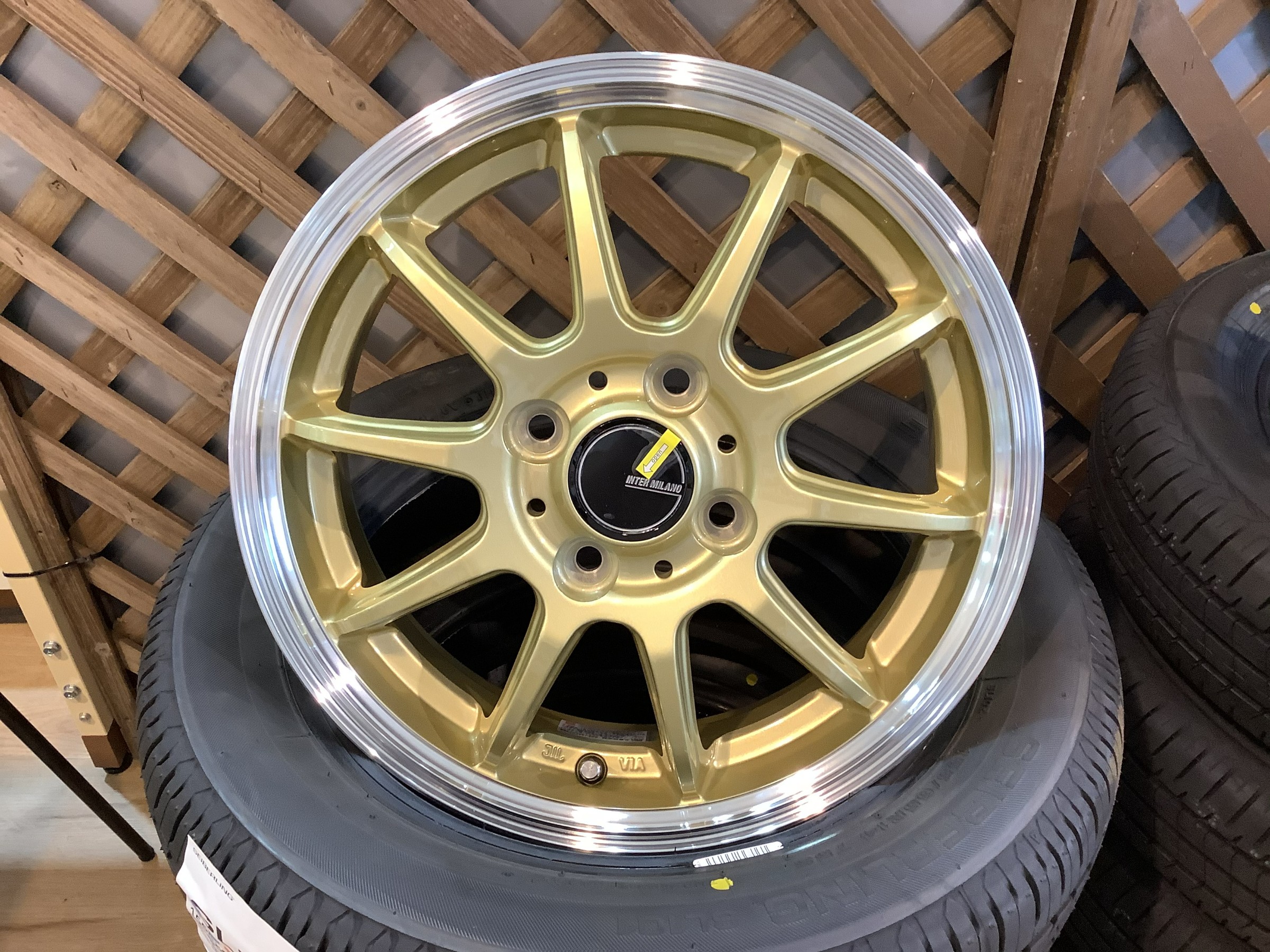 アルミホイール入荷のご案内 | 店舗おススメ情報 | タイヤ館 十和田