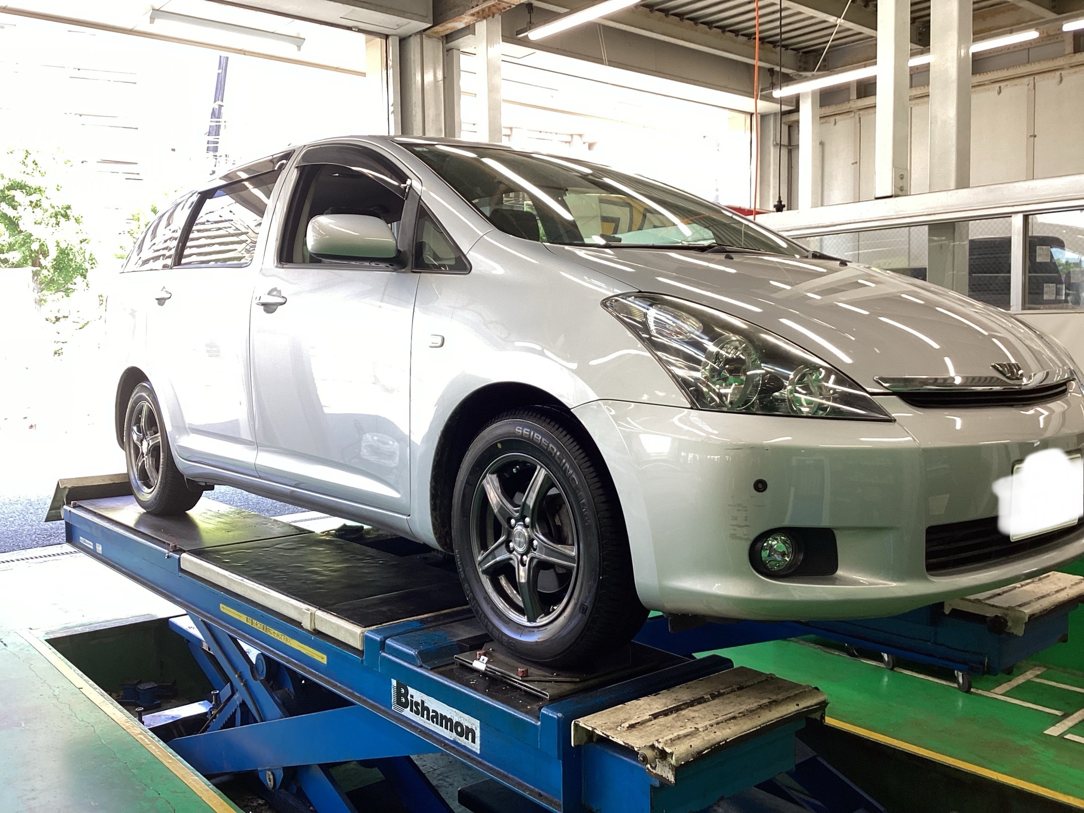TOYOTA ウィッシュ アルミホイール装着 | 店舗おススメ情報 | タイヤ館 