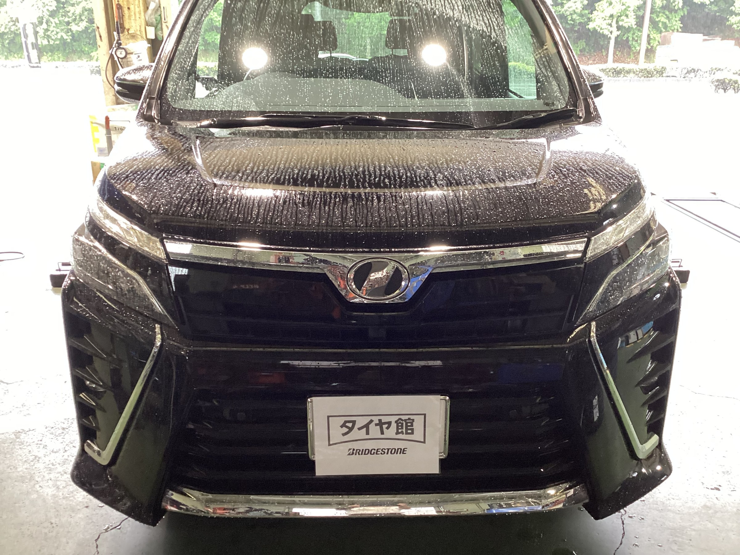 VOXY　クロニクルRV　タイヤ交換タイヤ館五日市