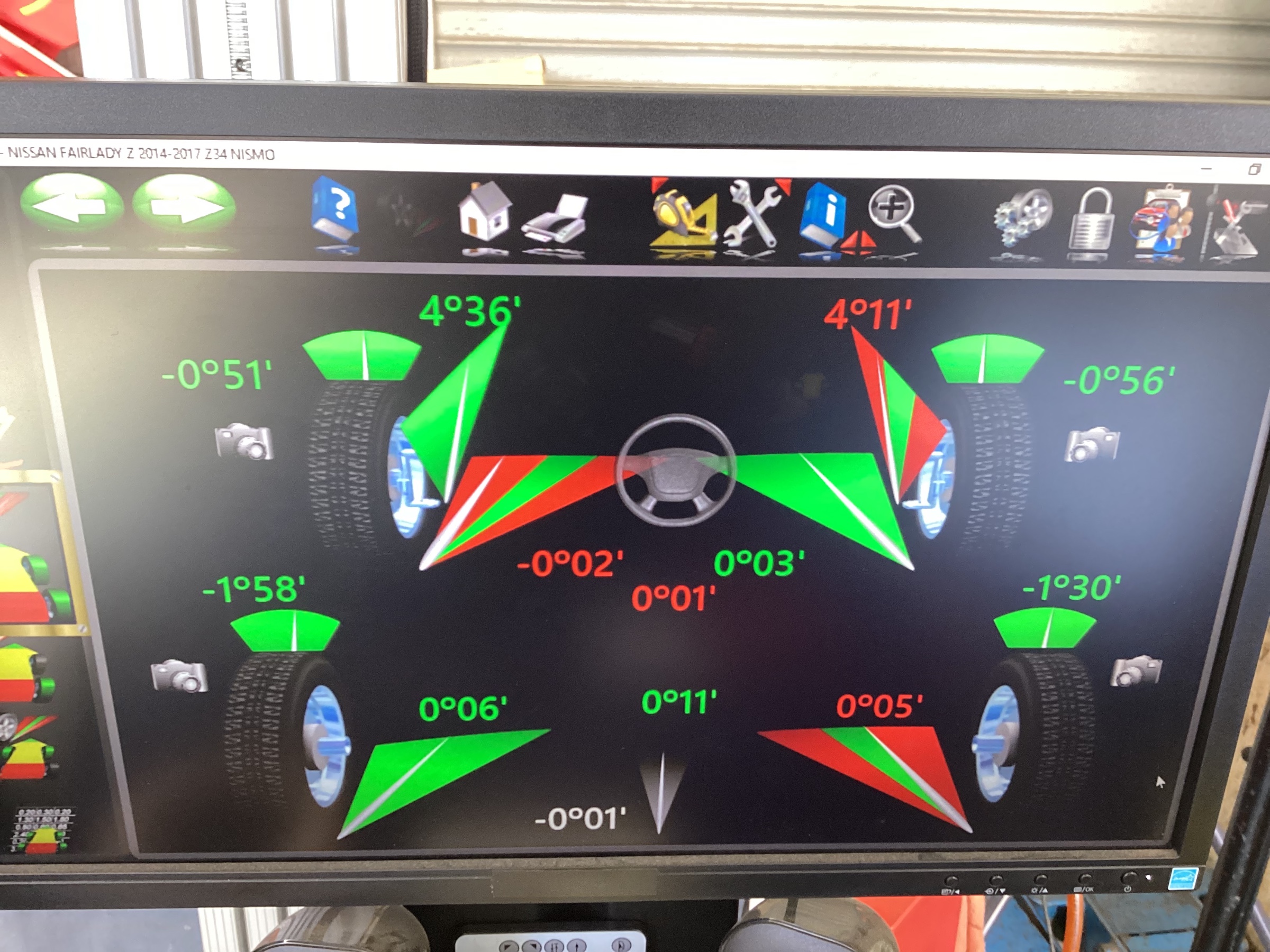 フェアレディZニスモ（Z34）アライメント調整！ | 店舗おススメ情報