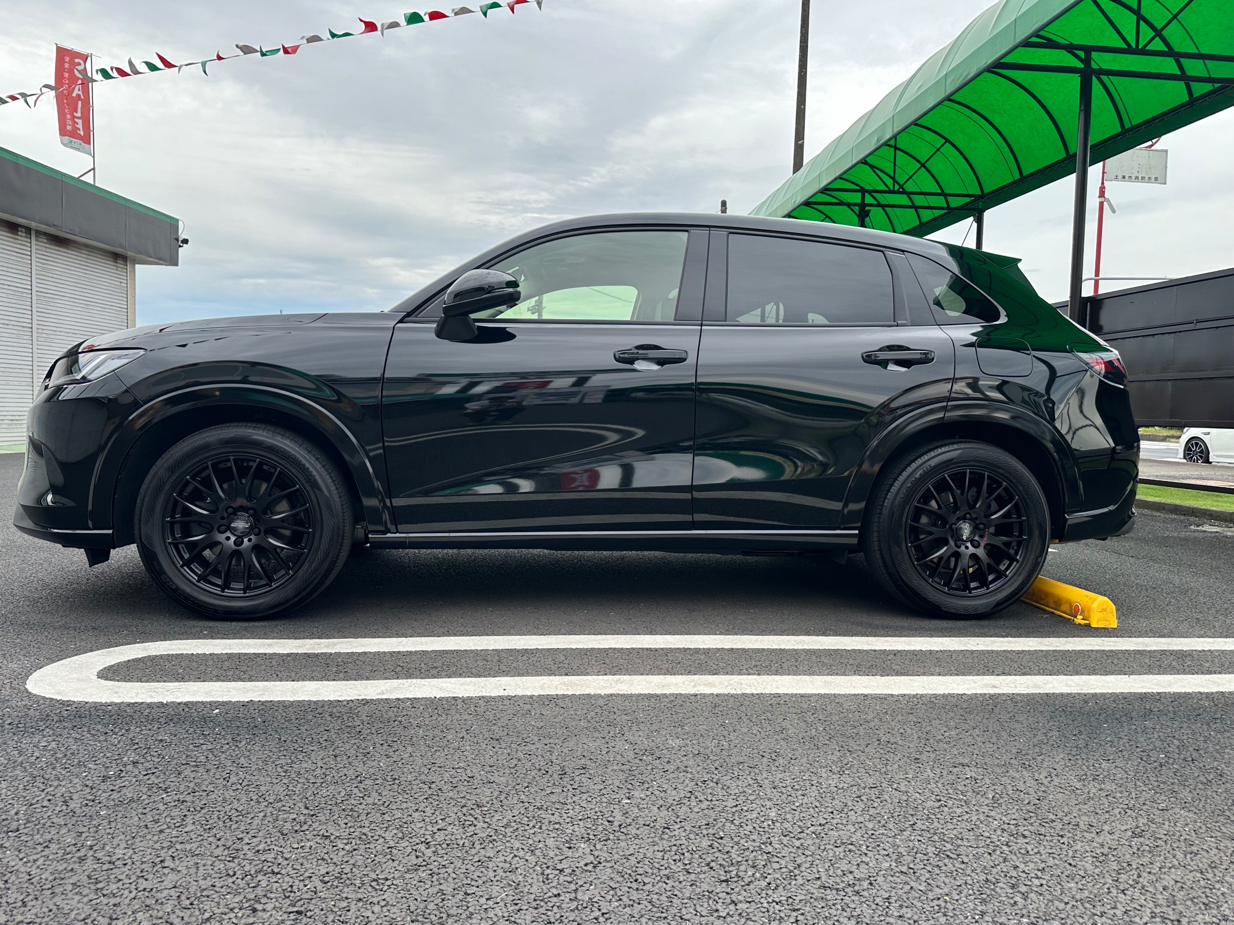 ホンダ・ZR-V・RZ4】ダウンサス取付け | 店舗おススメ情報 ホンダ・ZR-V・RZ4】ダウンサス取付け | 店舗おススメ情報