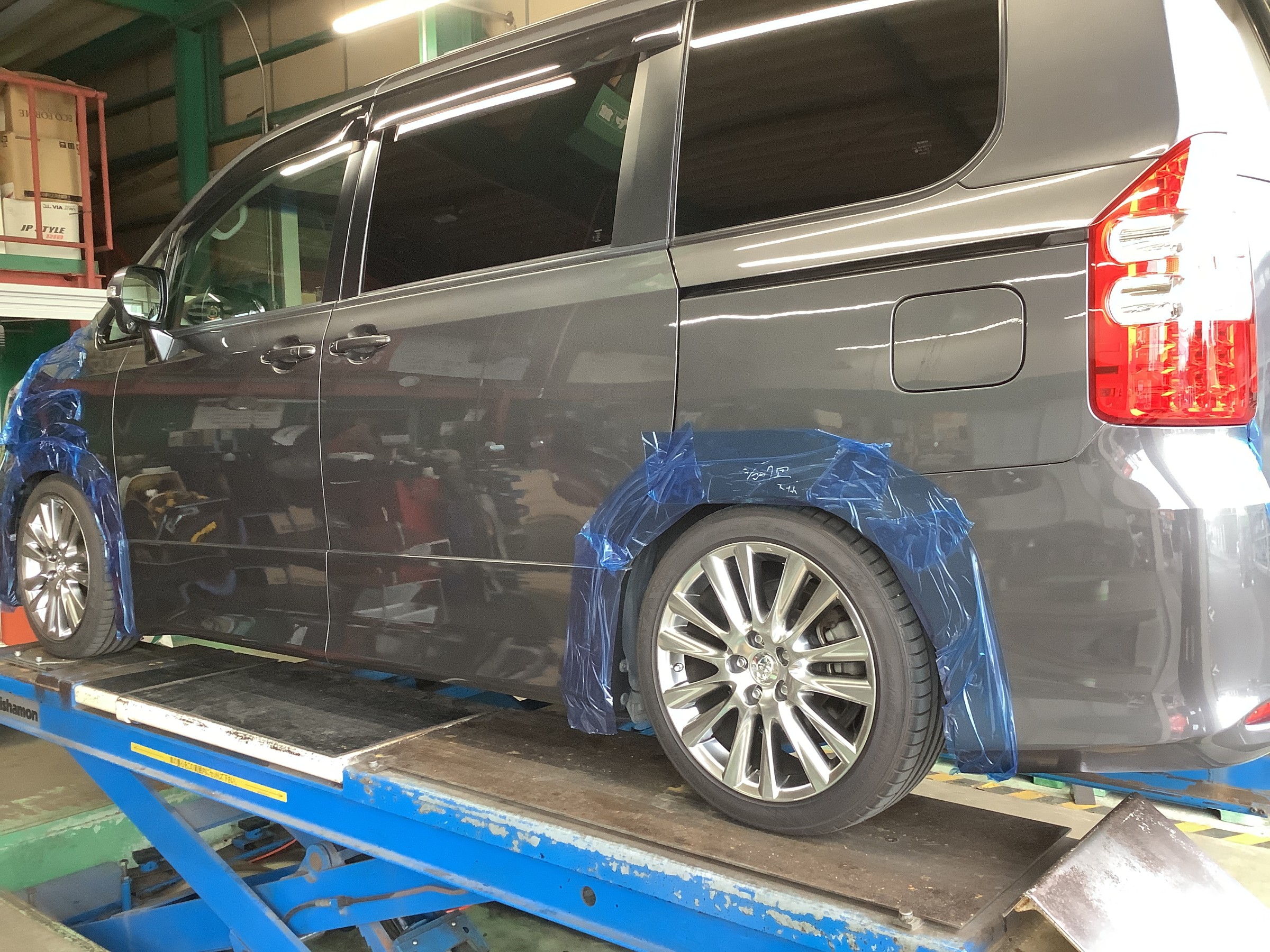 TEIN 全長式 車高調　フロントのみ zrr70w ヴォクシー、ノア srwagon-nm_1.jpg