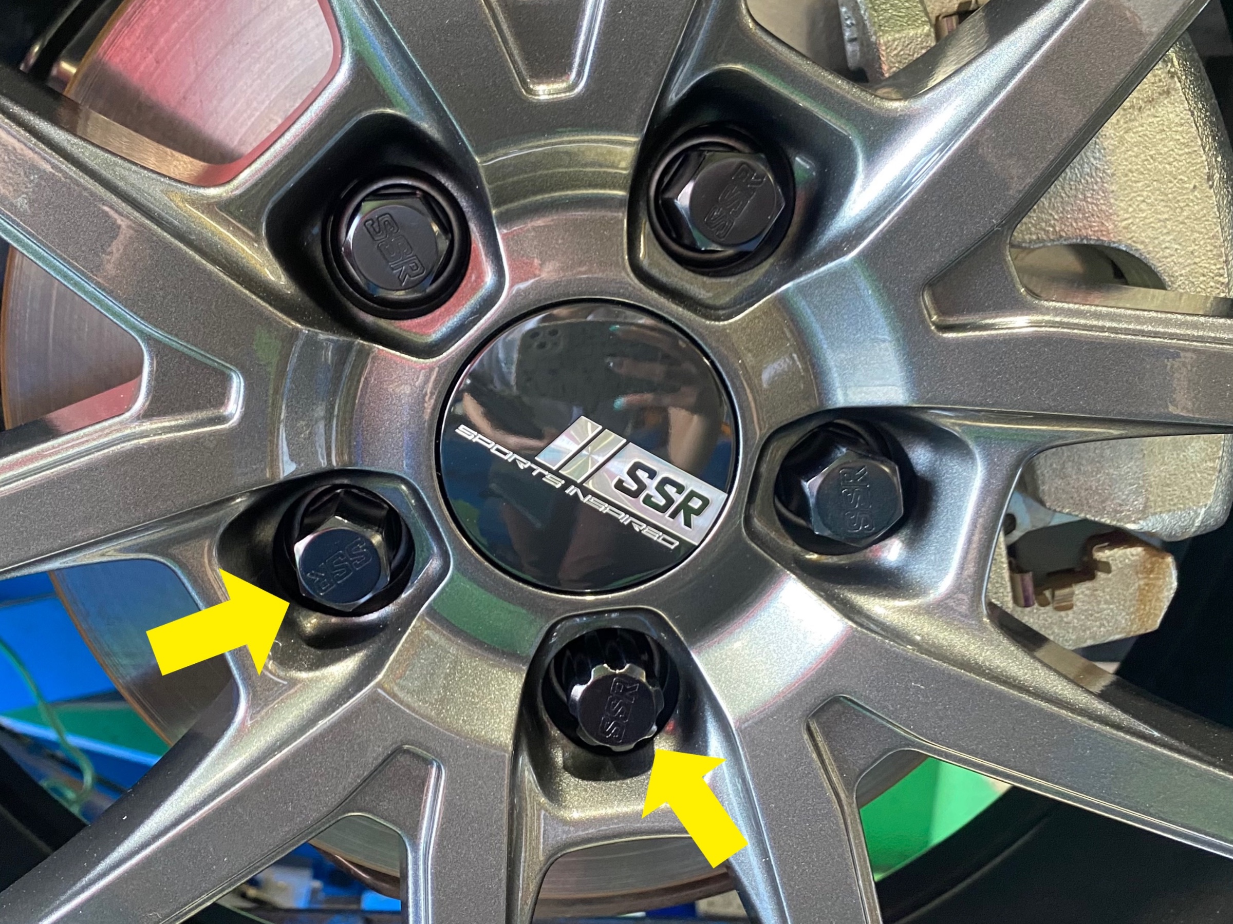 新型60プリウス タイヤ・ホイールセット、アライメント調整 新型60プリウス タイヤ・ホイールセット、アライメント調整