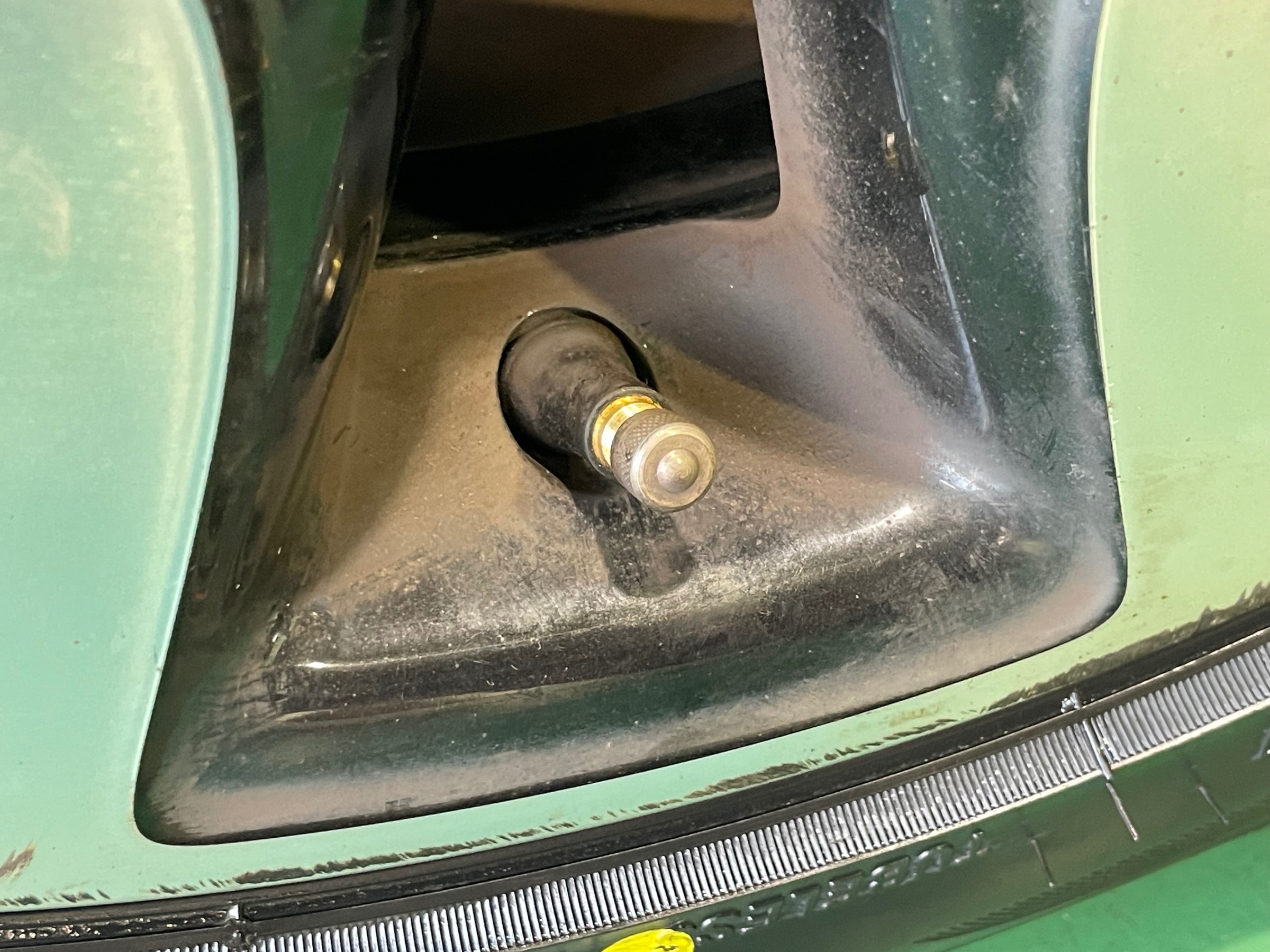 タイヤ館加古川 ミニ クーパーS F56 XS20　タイヤ交換 窒素ガス充填