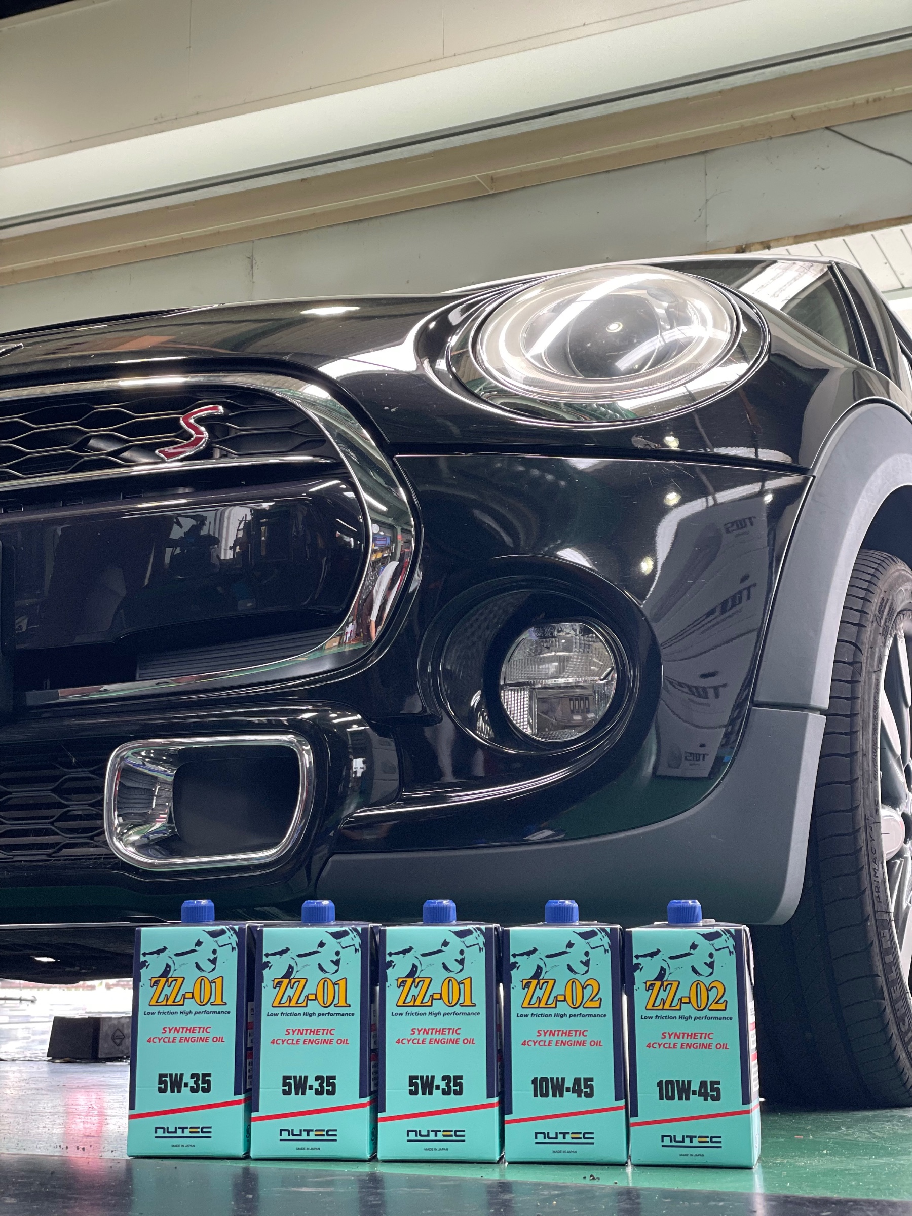 タイヤ館加古川 ミニ クーパーS F56 XS20 エンジンオイル交換