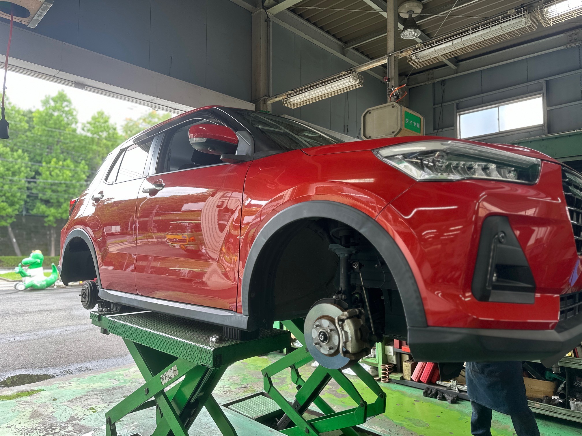 GP2 Engine　新車取外し　ライズ　ロッキータイヤ25年13週 ライズ TOYOTA トヨタ 純正 2023年製 新車外し 17インチ 6J+40