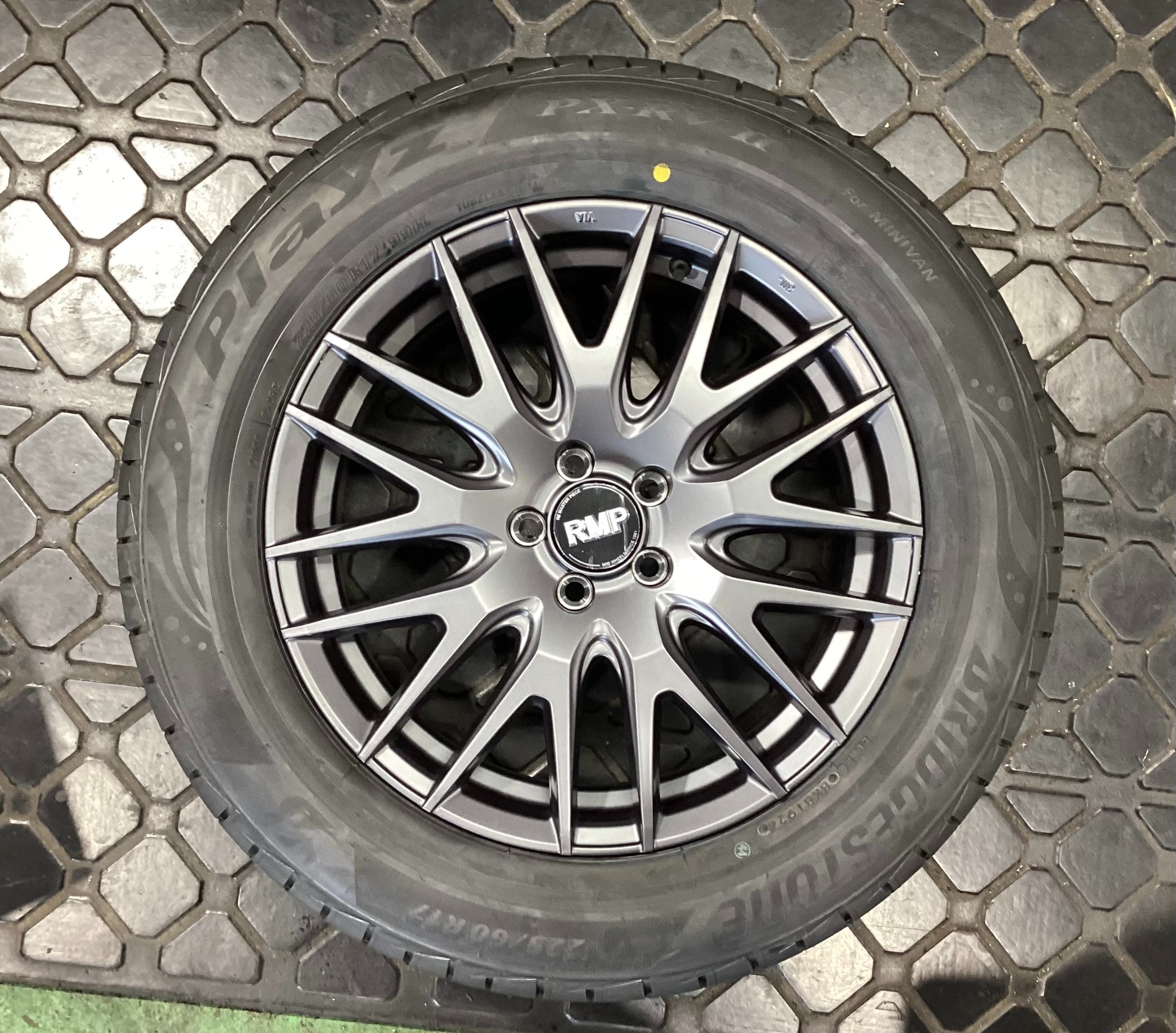 Takuさん専用VRX 215/65R16 ホイールセット スバルXV 1/4 - メルカリ - タイヤ・ホイール