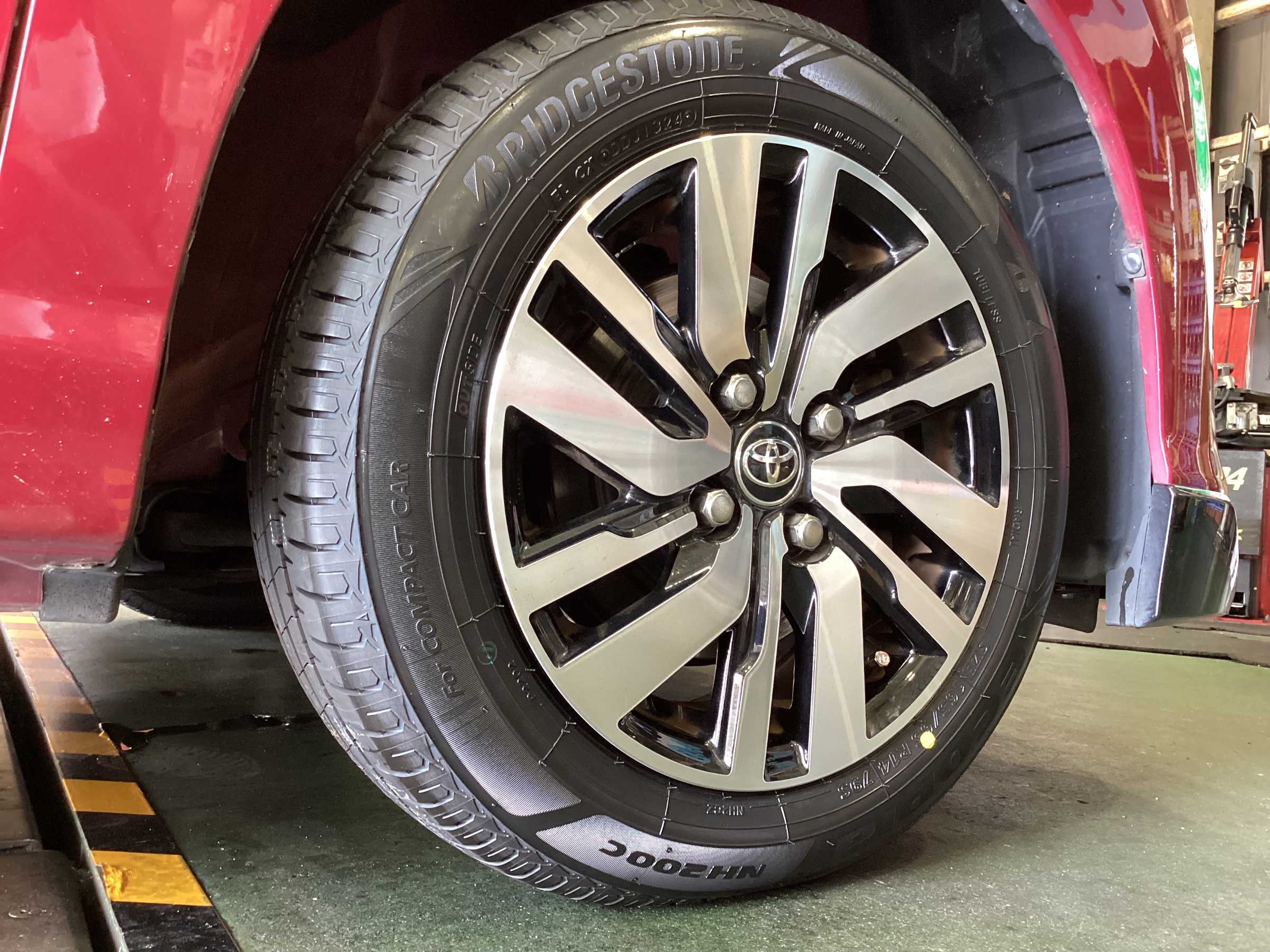 ルーミー　24年製夏タイヤ純正ホイールセット　ブリヂストン　ECOPIA 溝◎ 作業事例】「トヨタ・ルーミー」夏用タイヤ交換作業（ブリヂストン