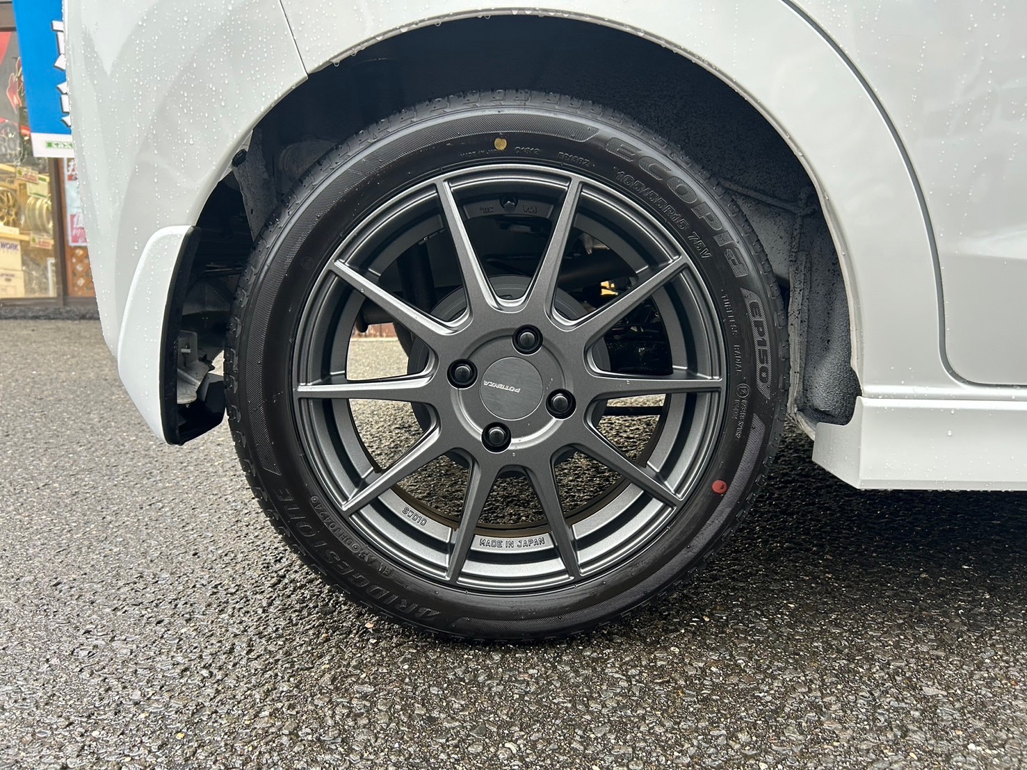 良好品】PDW KAOS 20in 8.5J +35 PCD114.3 マキシス VICTRA Z4S